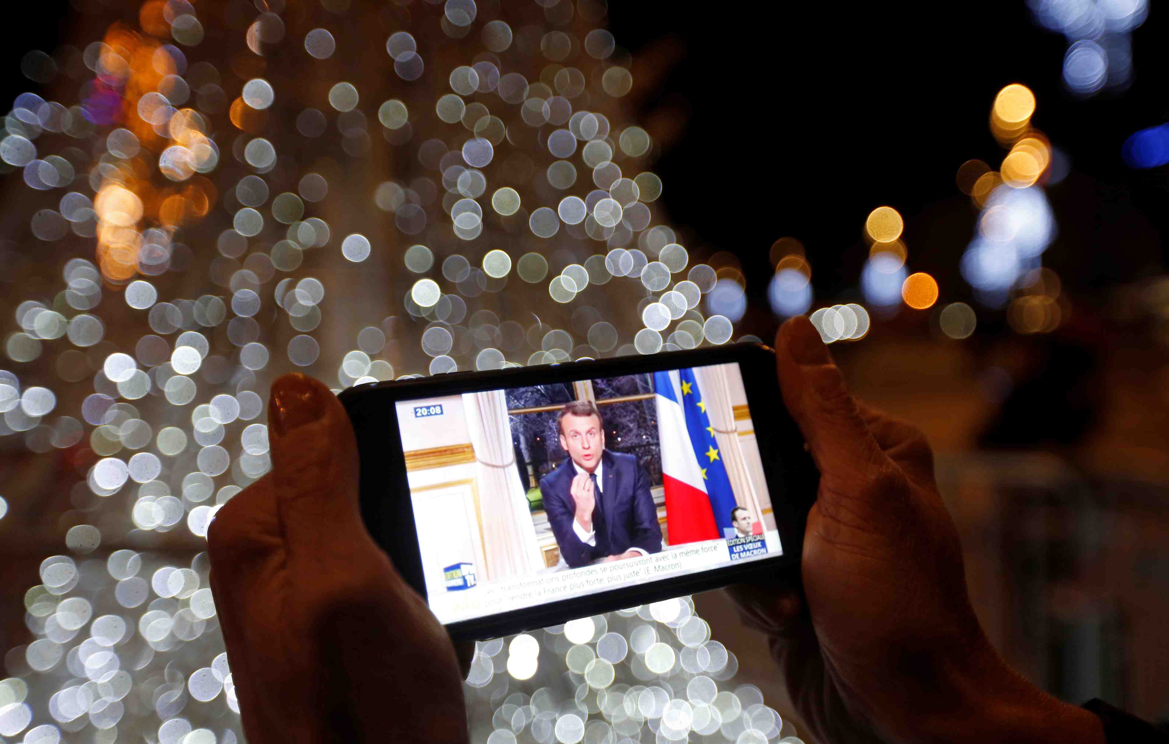 Macron appelle les francais a la concorde et l'europe au sursaut