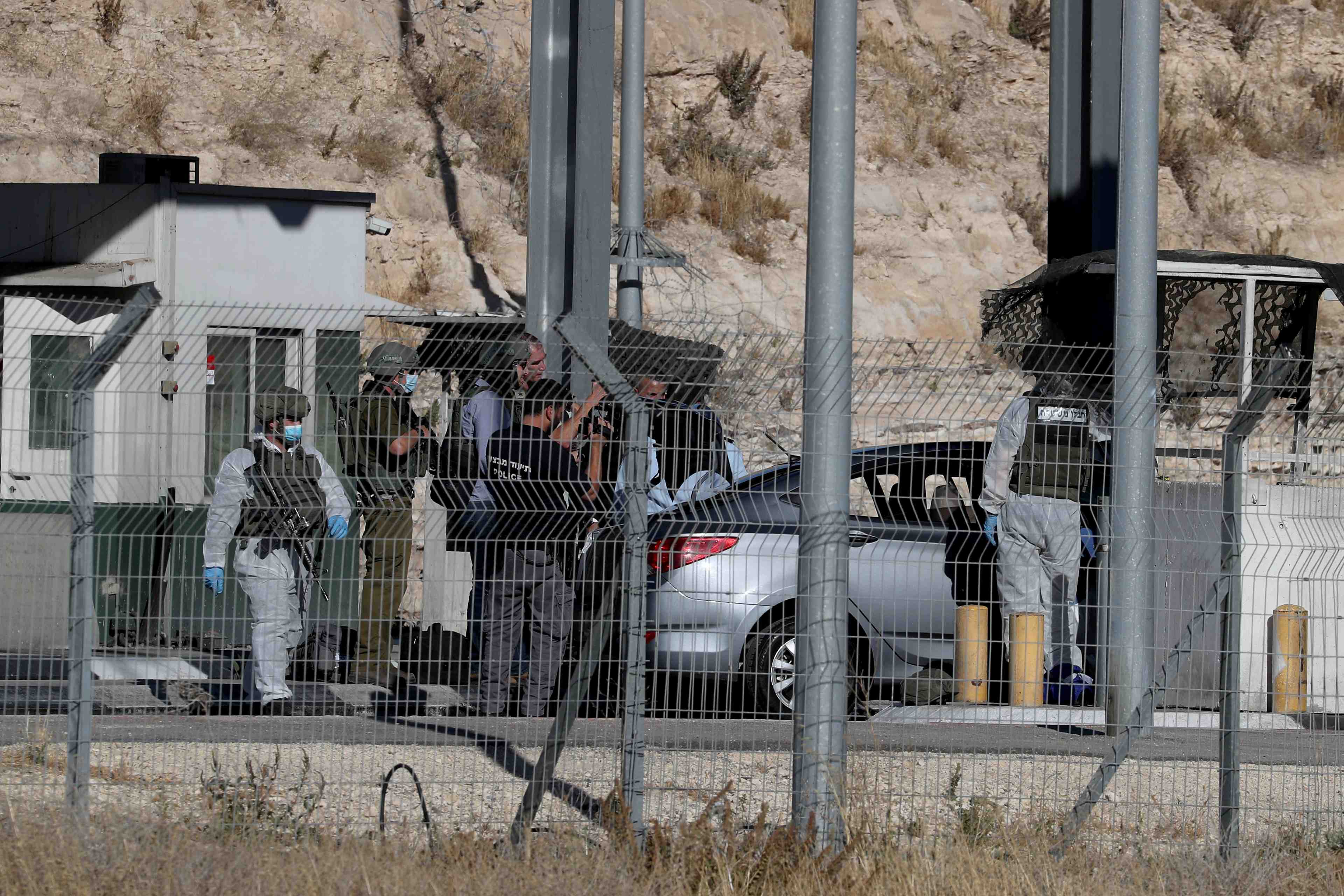 Un palestinien tue apres une attaque a la voiture belier