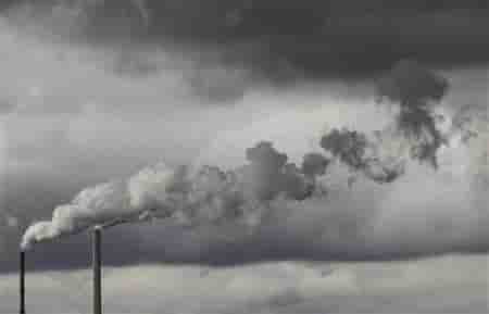 2011-05-31T163351Z_01_APAE74U1A0H00_RTROPTP_3_OFRWR-ALLEMAGNE-NUCLEAIRE-ENERGIE-20110531.JPG
