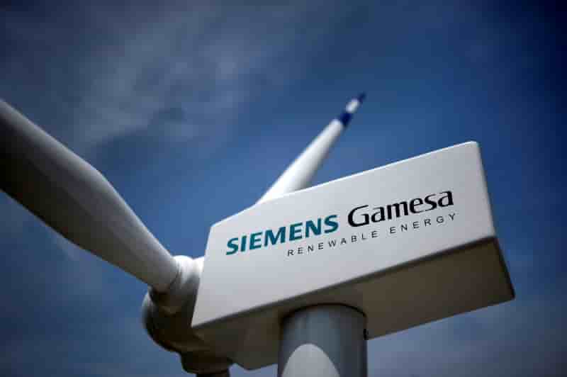 Siemens gamesa annonce une refonte de son conseil, l'action chute