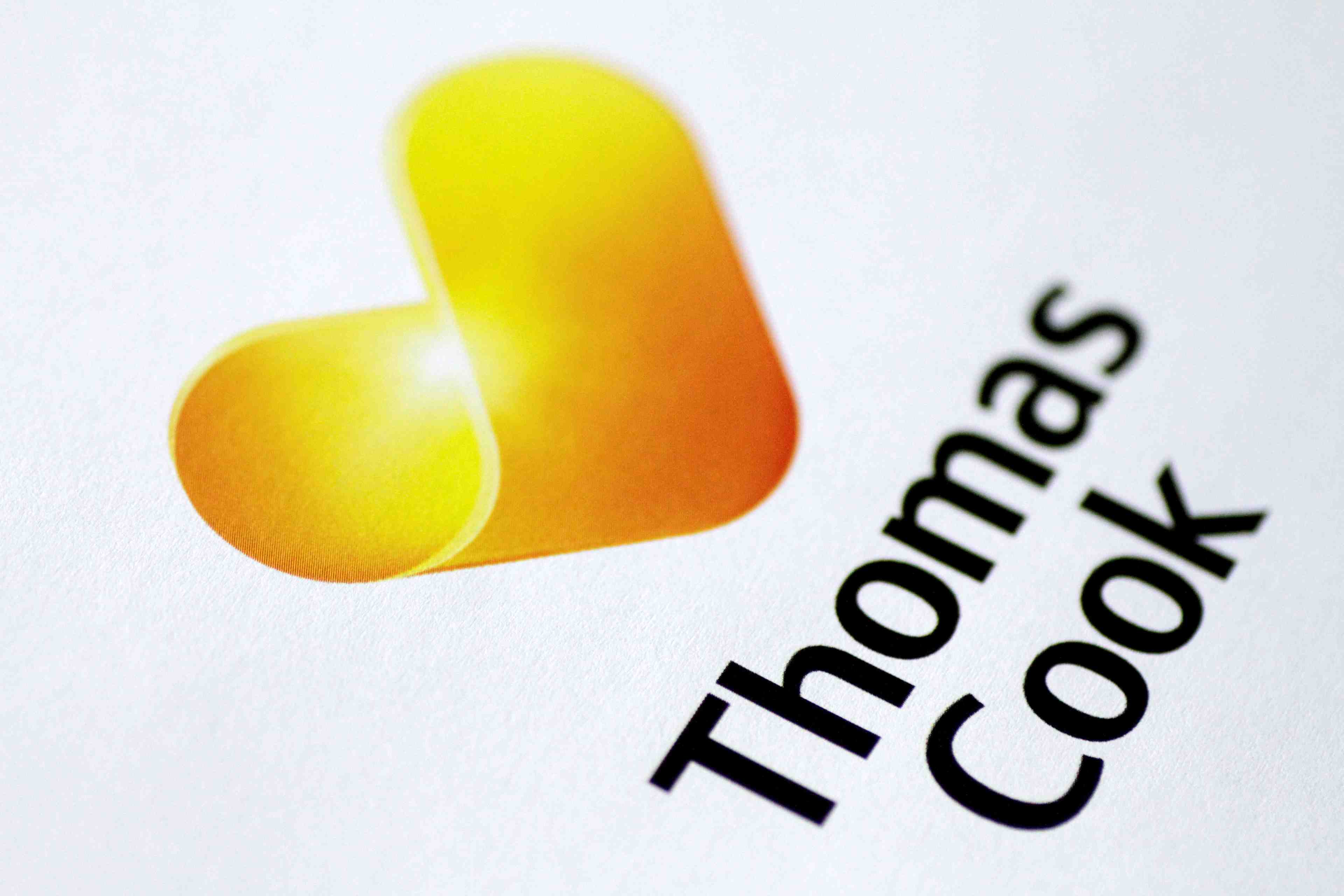 Menace de faillite, le voyagiste thomas cook cherche 200 millions de livres en urgence