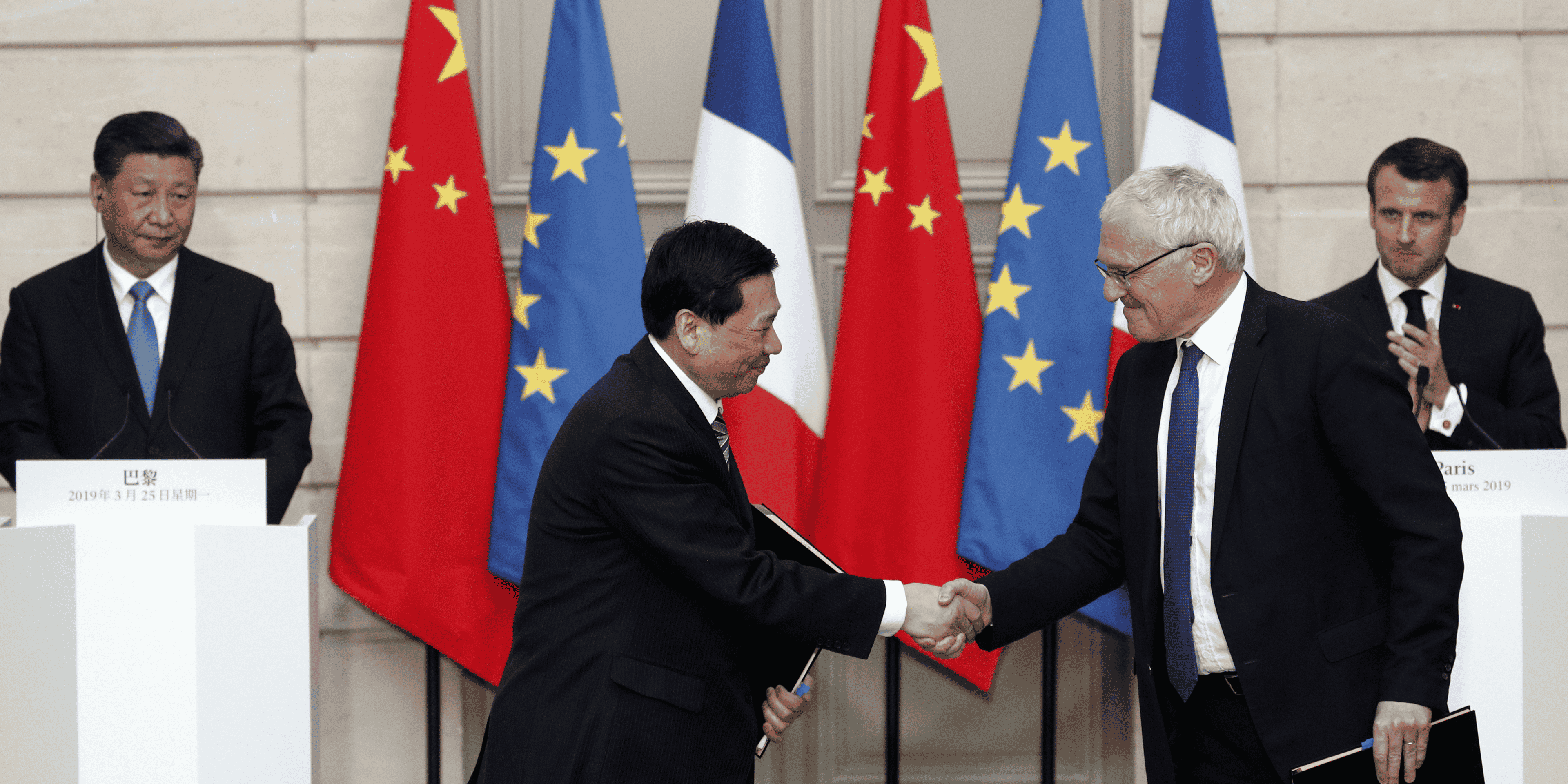 Jean-Bernard Levy, PDG d'EDF, et Wang Xiangxi, President of China Energy Investment