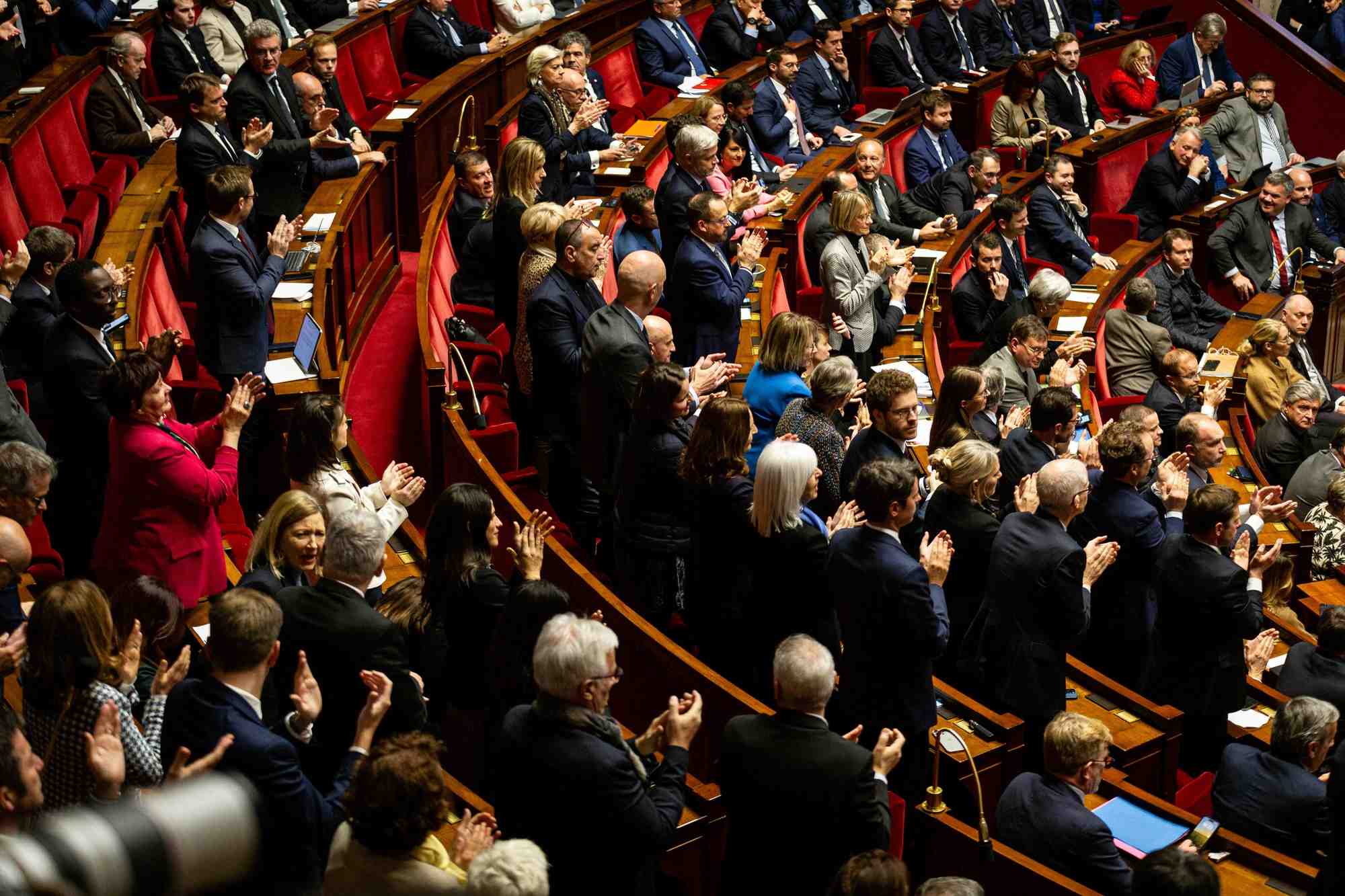 Le vote de la motion est prévu vers 17h30 et le résultat devrait être connu vers 18h00.