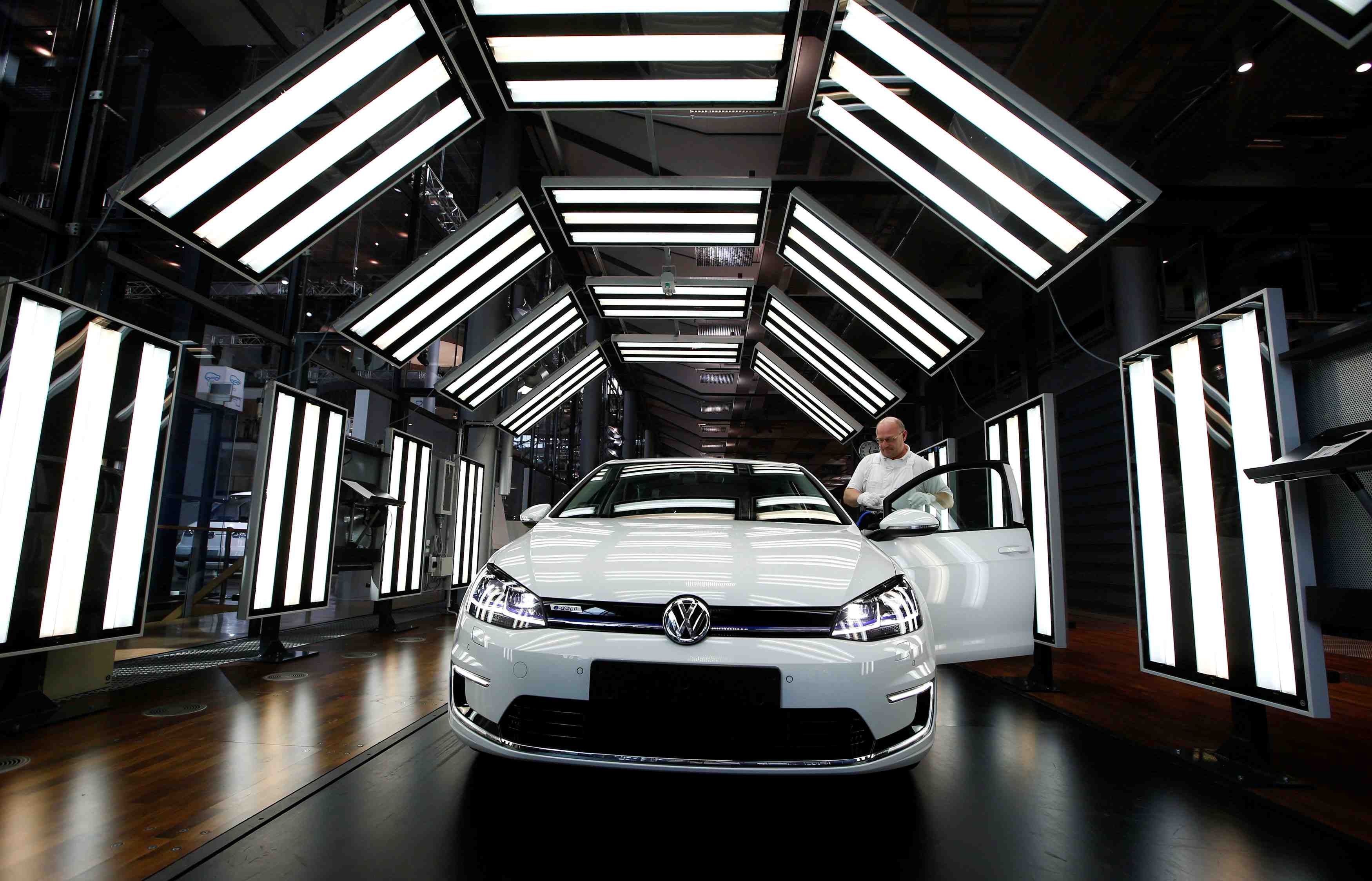 Volkswagen condamne a une mise a l'epreuve de trois ans aux usa