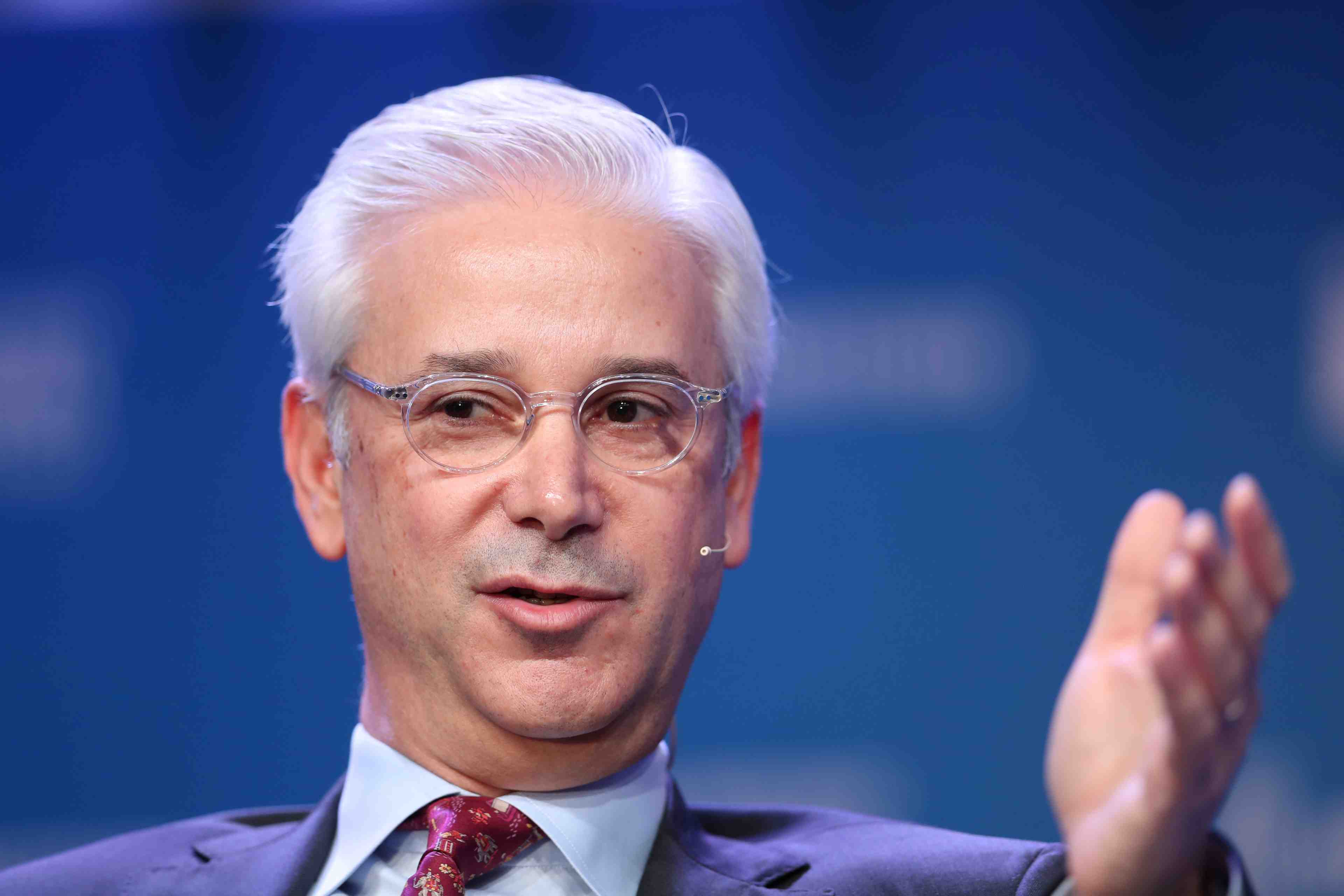 Wells fargo change encore de directeur general
