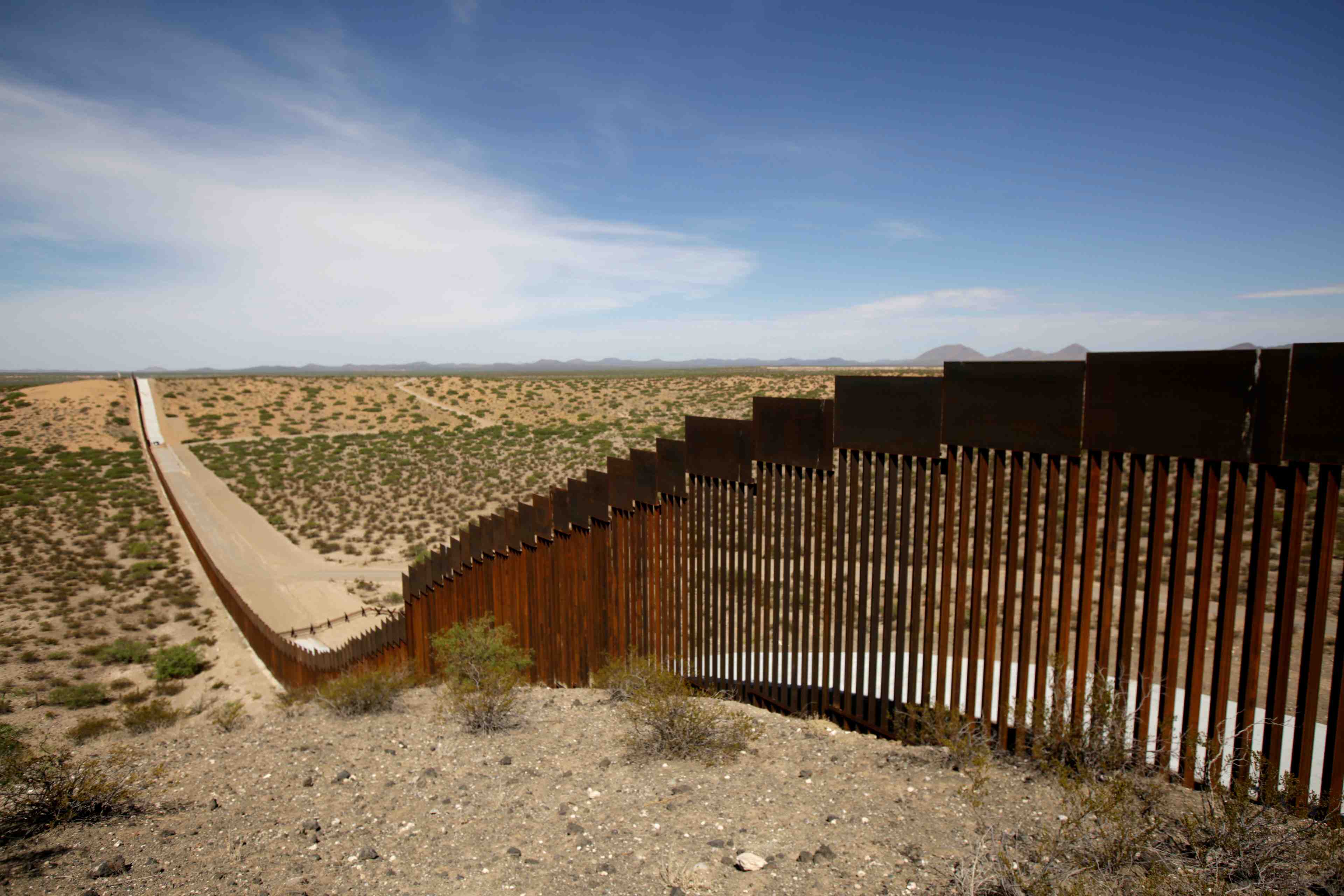 Usa: un juge bloque le transfert de fonds du pentagone pour le mur frontalier