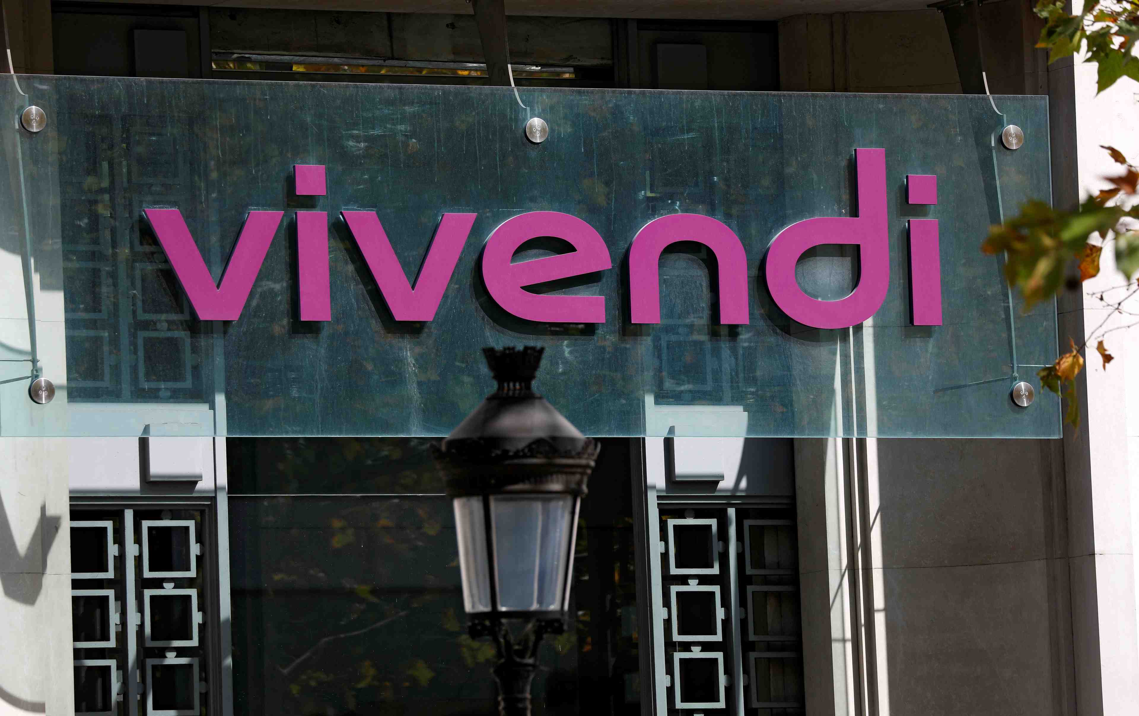 Vivendi veut distribuer 60% d'universal et le coter cette annee