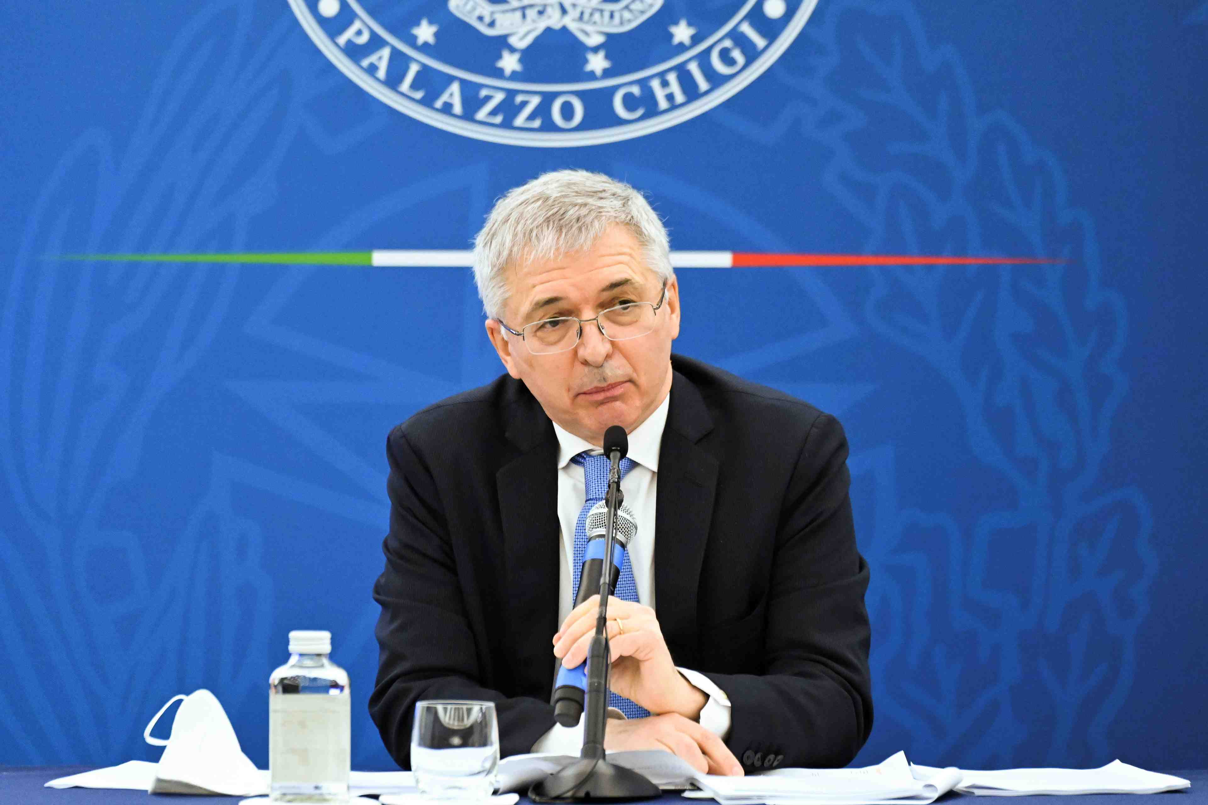 Italie: le ministre de l'economie evoque une contraction du pib de 1,2% au 1er trimestre