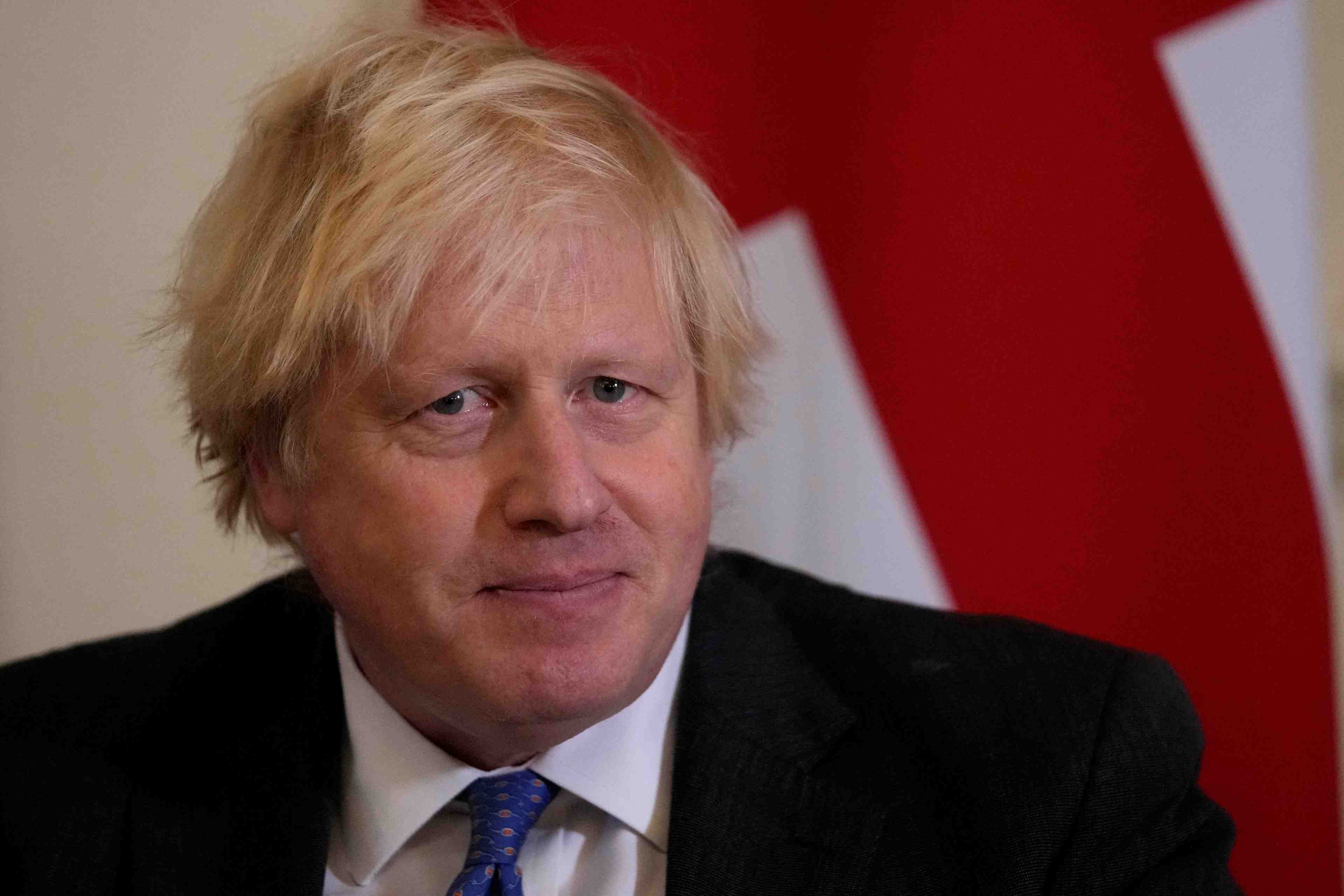 Grande-bretagne: scrutin local test pour boris johnson, secoue par les scandales