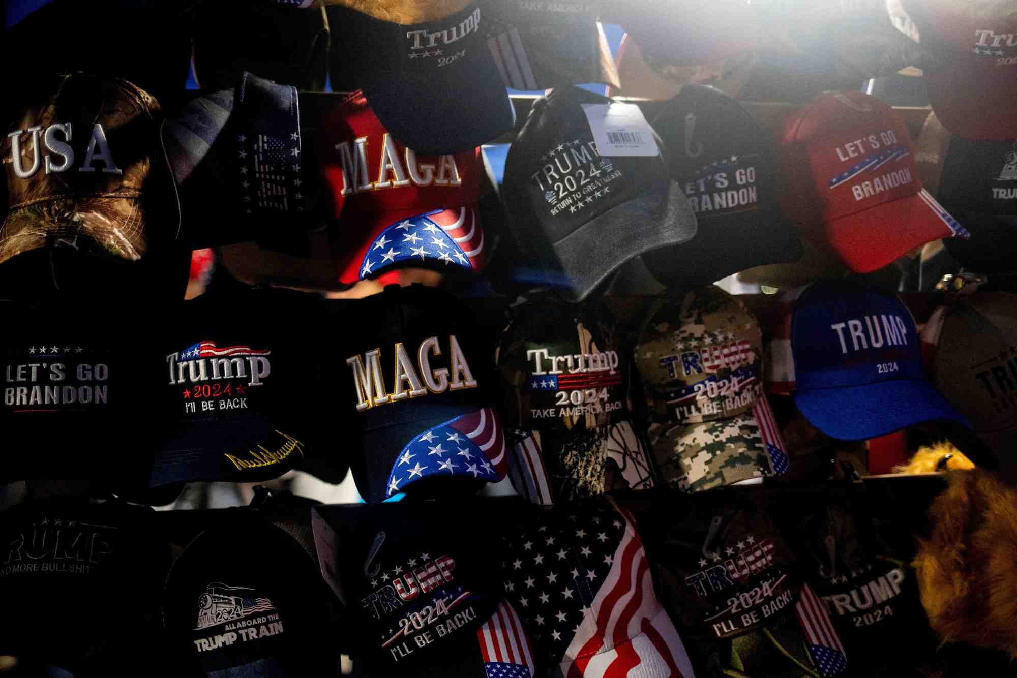 Le candidat presidentiel republicain et ancien president des etats-unis, donald trump, fait campagne a grand rapids