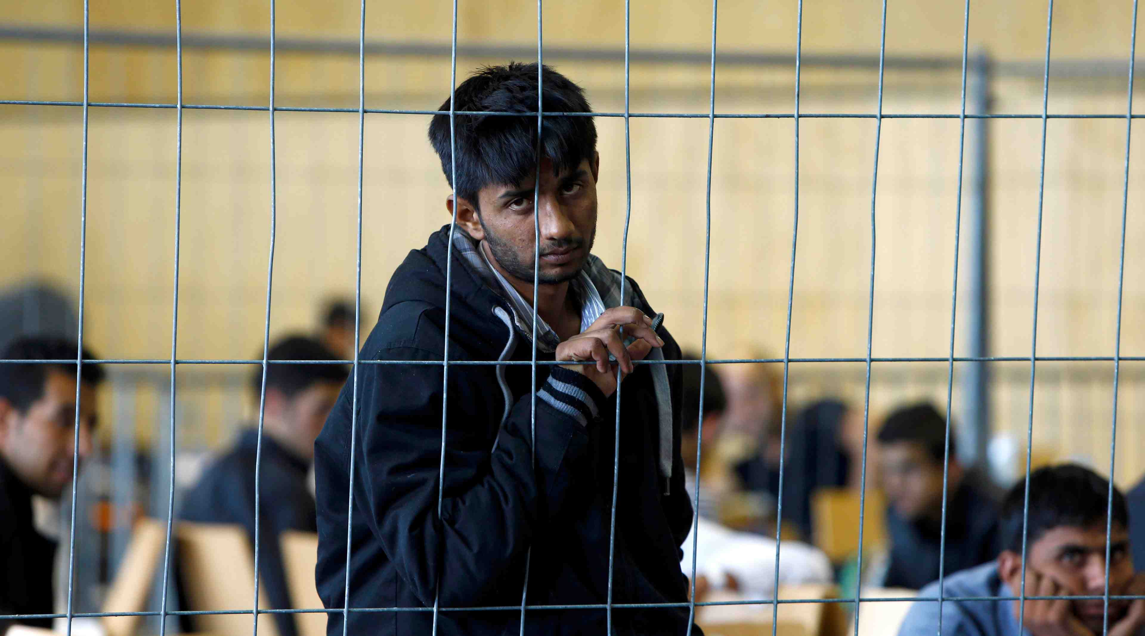Incendie criminel d'un foyer de refugies en allemagne