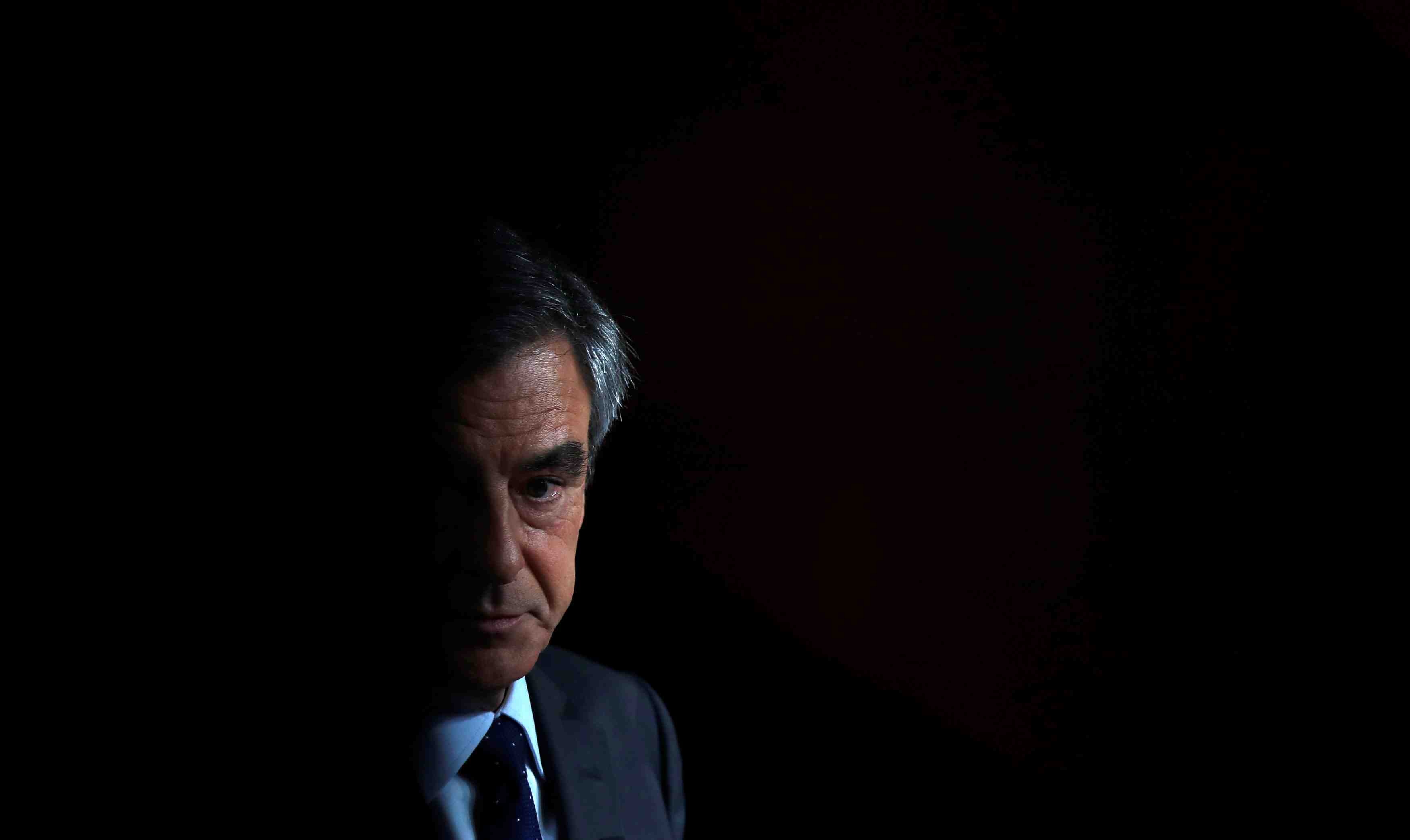 Le pacte bayrou-macron rabat fillon sur sa droite