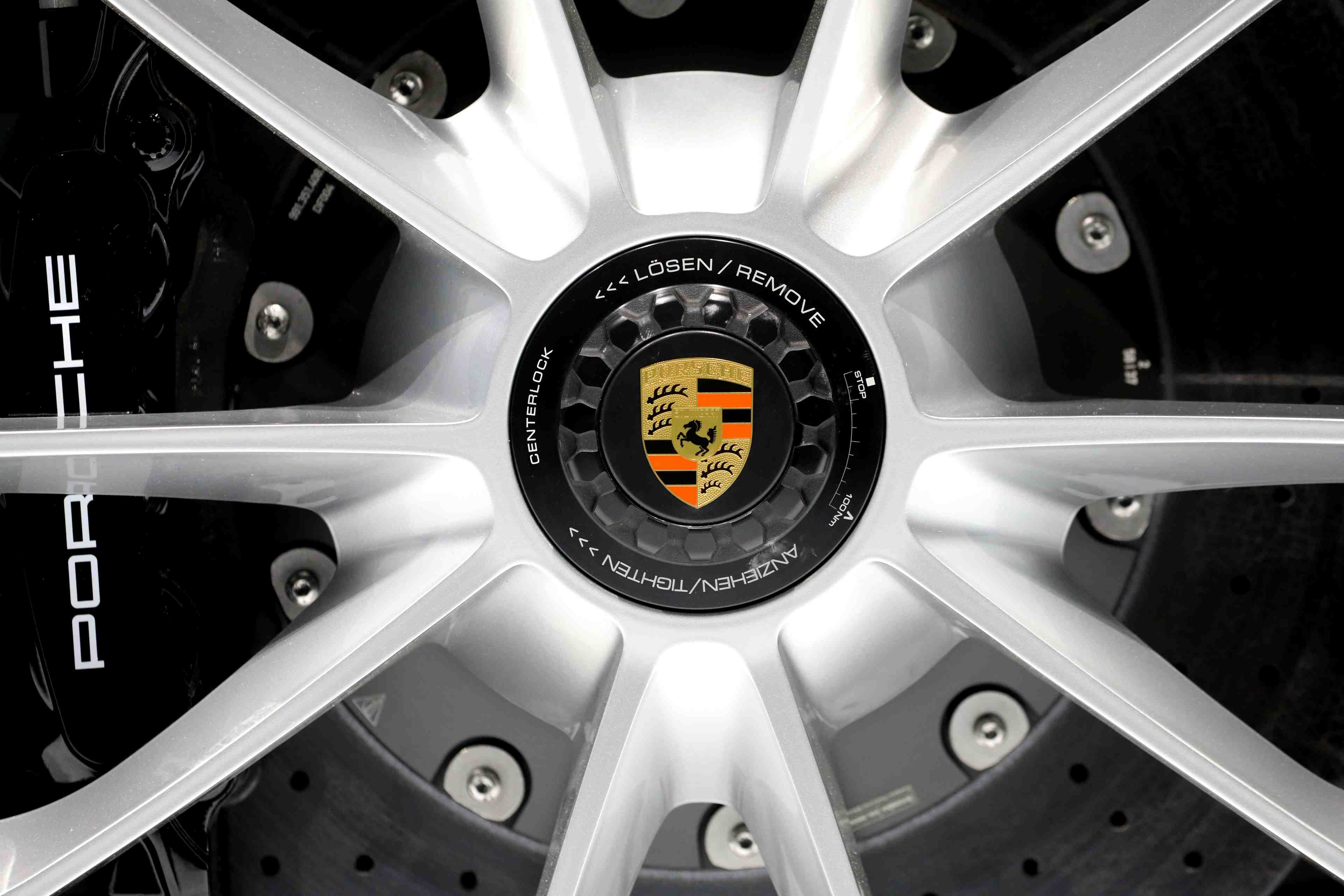 Emissions: porsche ecope d'une amende de 535 millions d'euros en allemagne