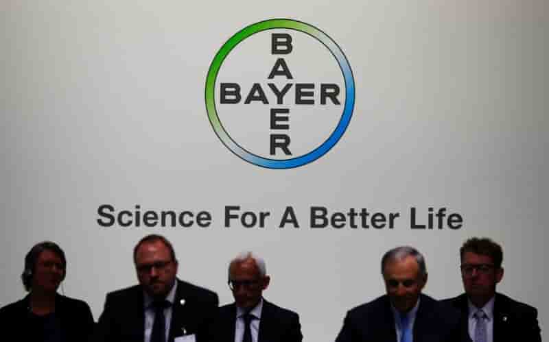 Bayer reduit encore sa participation dans covestro