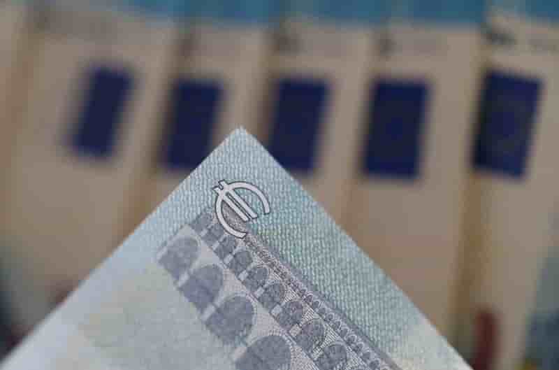 France: deficit budgetaire en hausse a fin juin