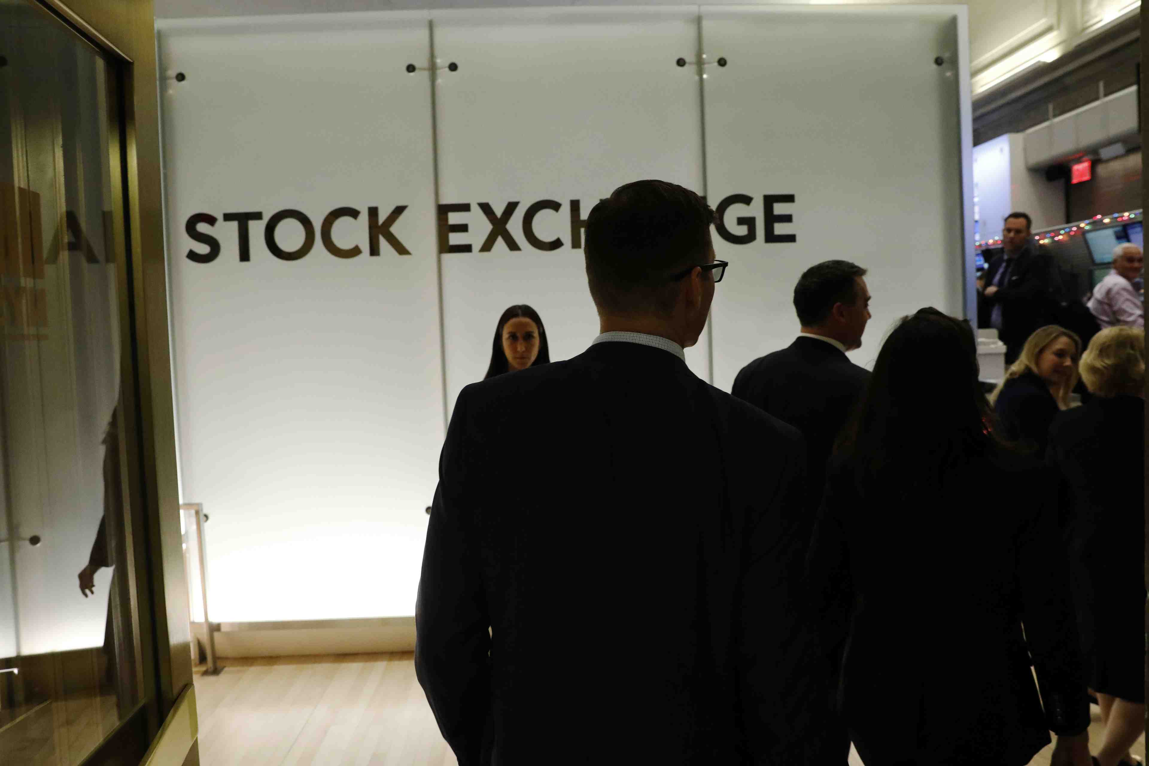 La bourse de new york ouvre en baisse