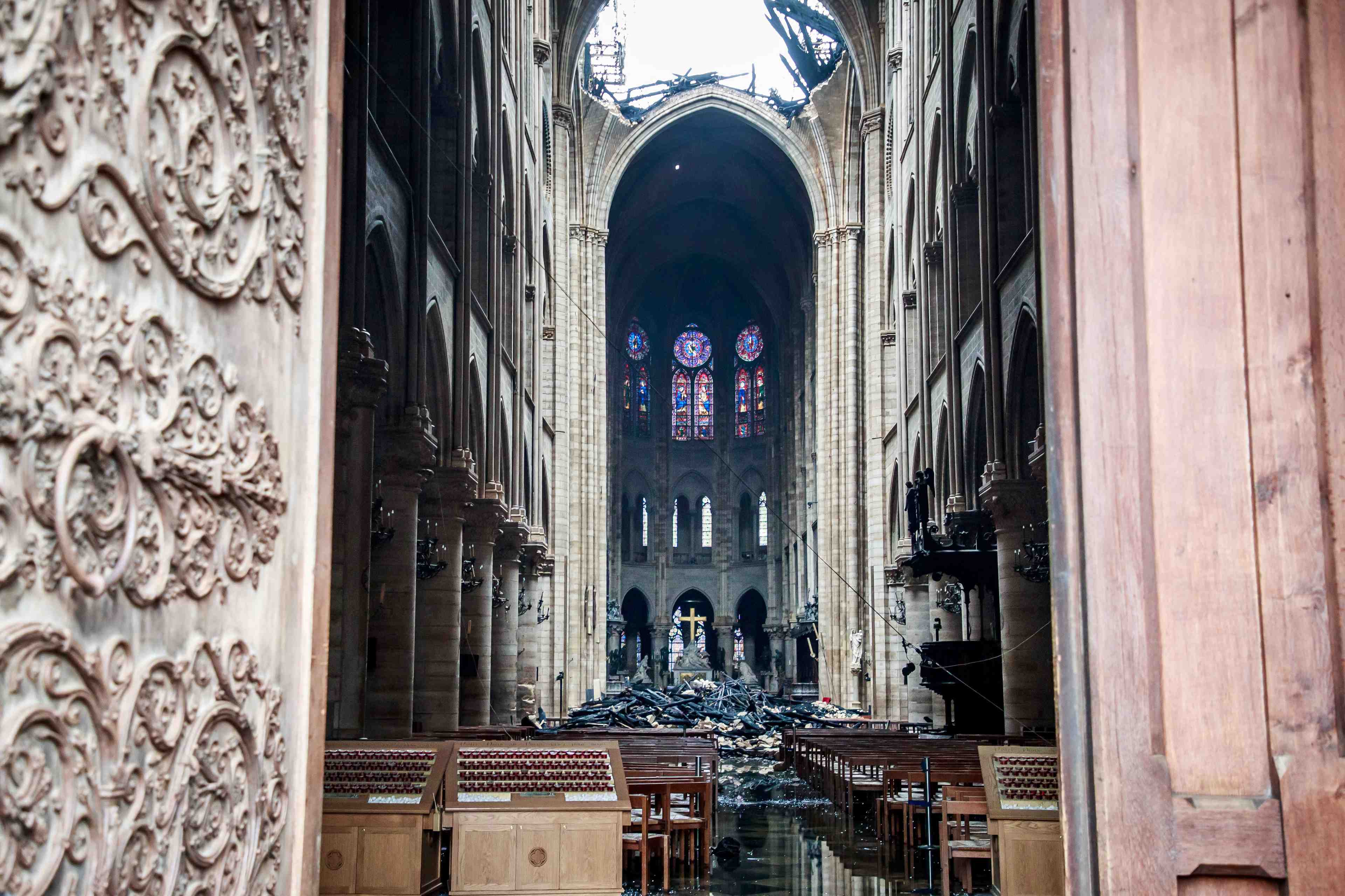 Une "erreur" de rebatir notre-dame a l'identique, selon un expert