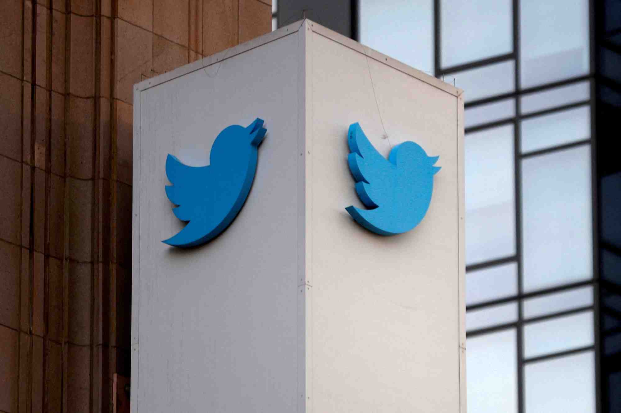 La justice impose a twitter de detailler ses moyens contre la haine en ligne