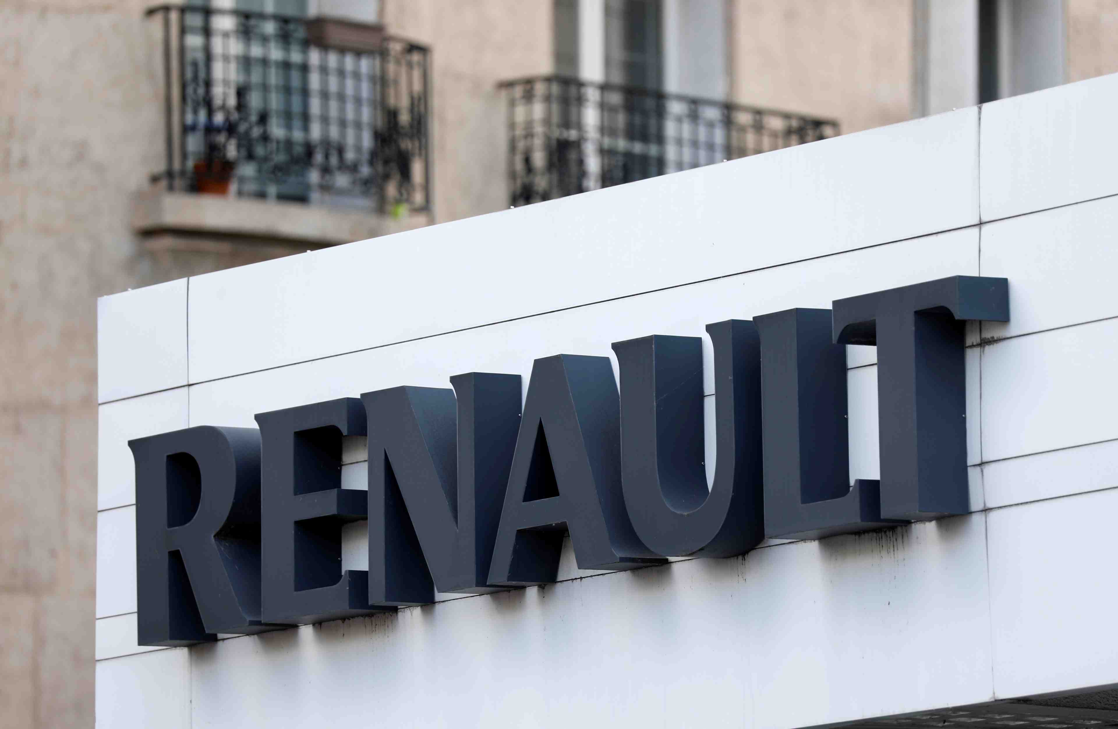 Les ventes de renault a un plus bas de 11 ans au premier semestre, rebond en juin