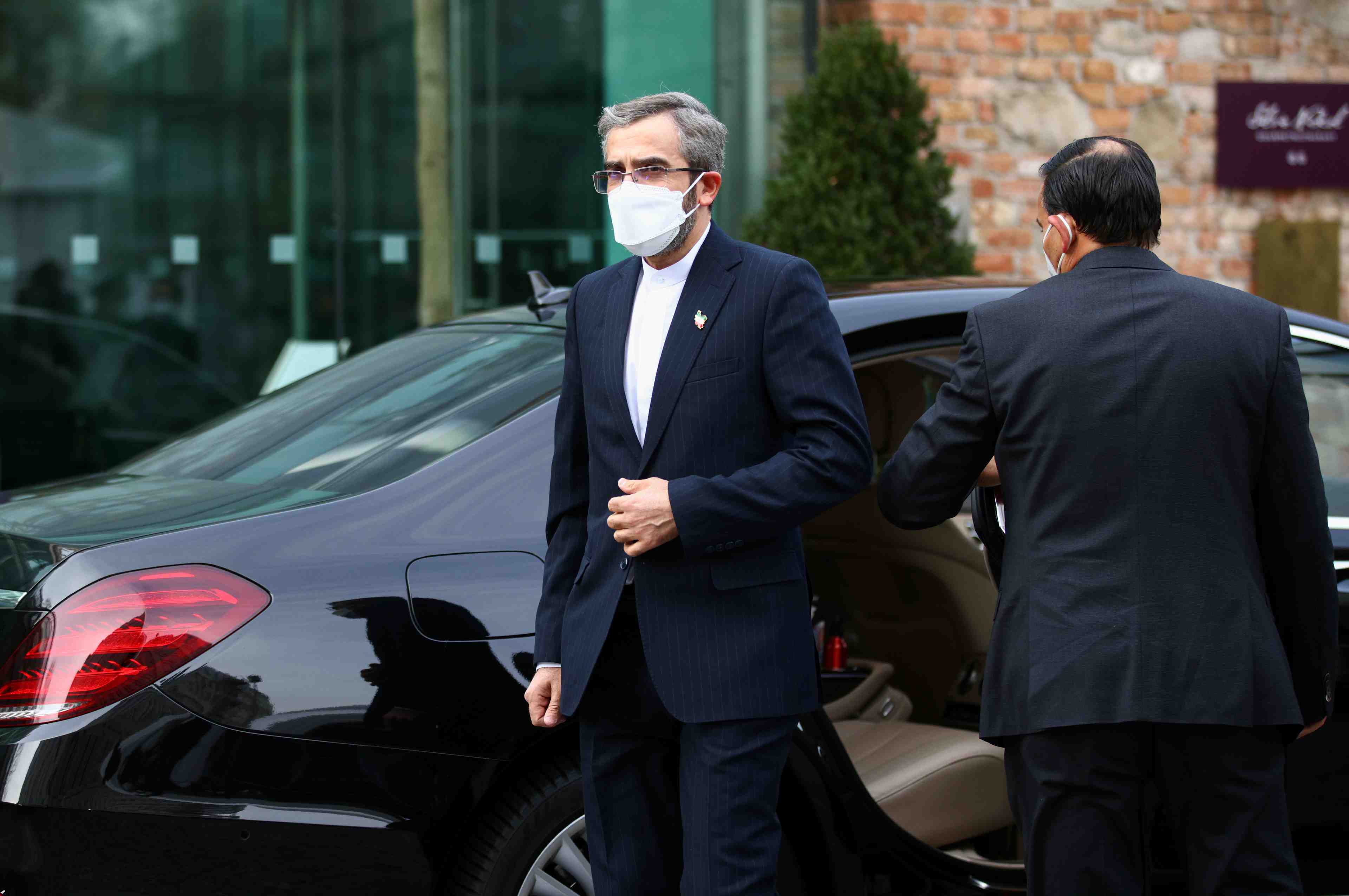 Le chef de la delegation iranienne sur le nucleaire rentre a teheran