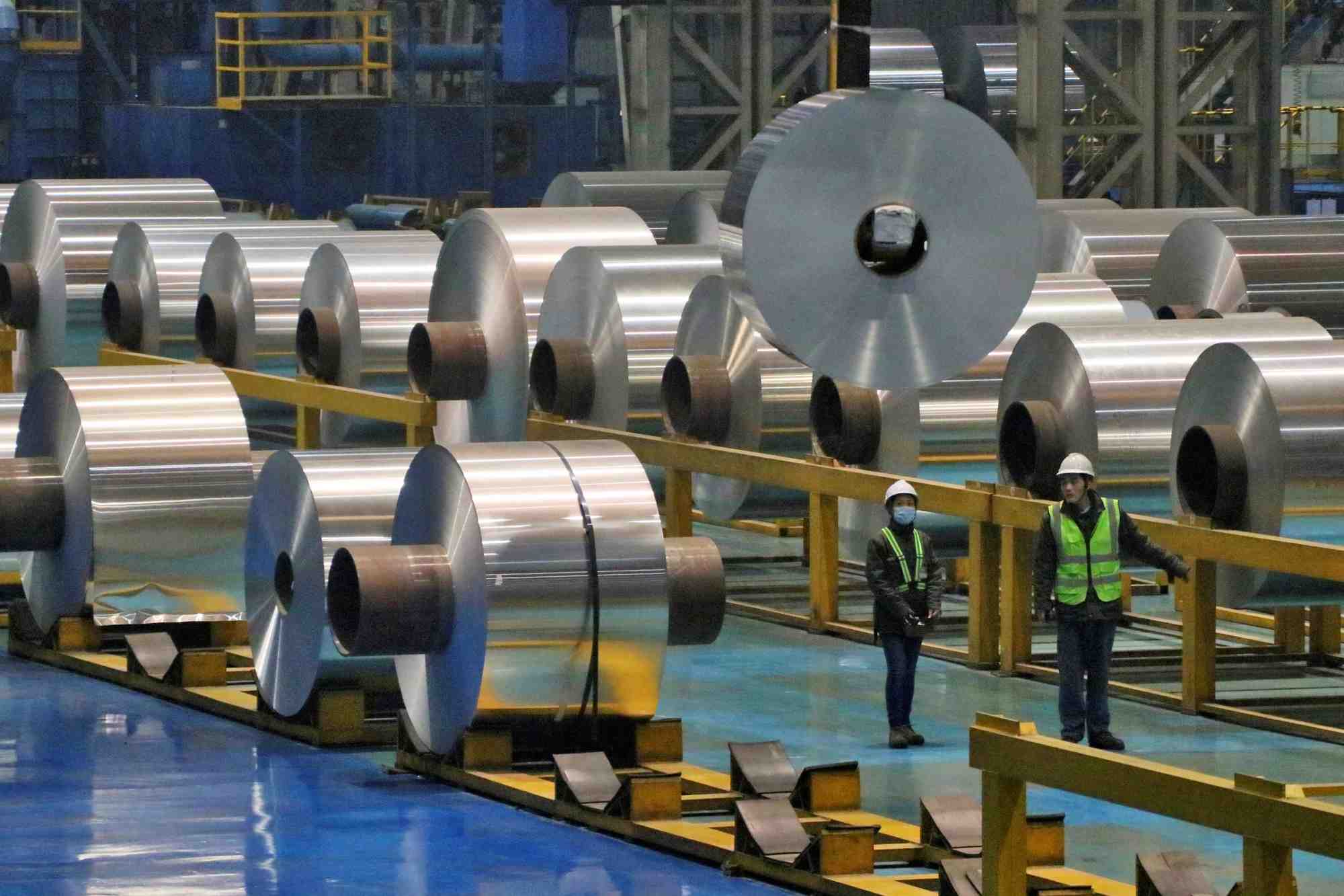 Ligne de production de rouleaux d'aluminium dans une usine a zouping, province de shandong
