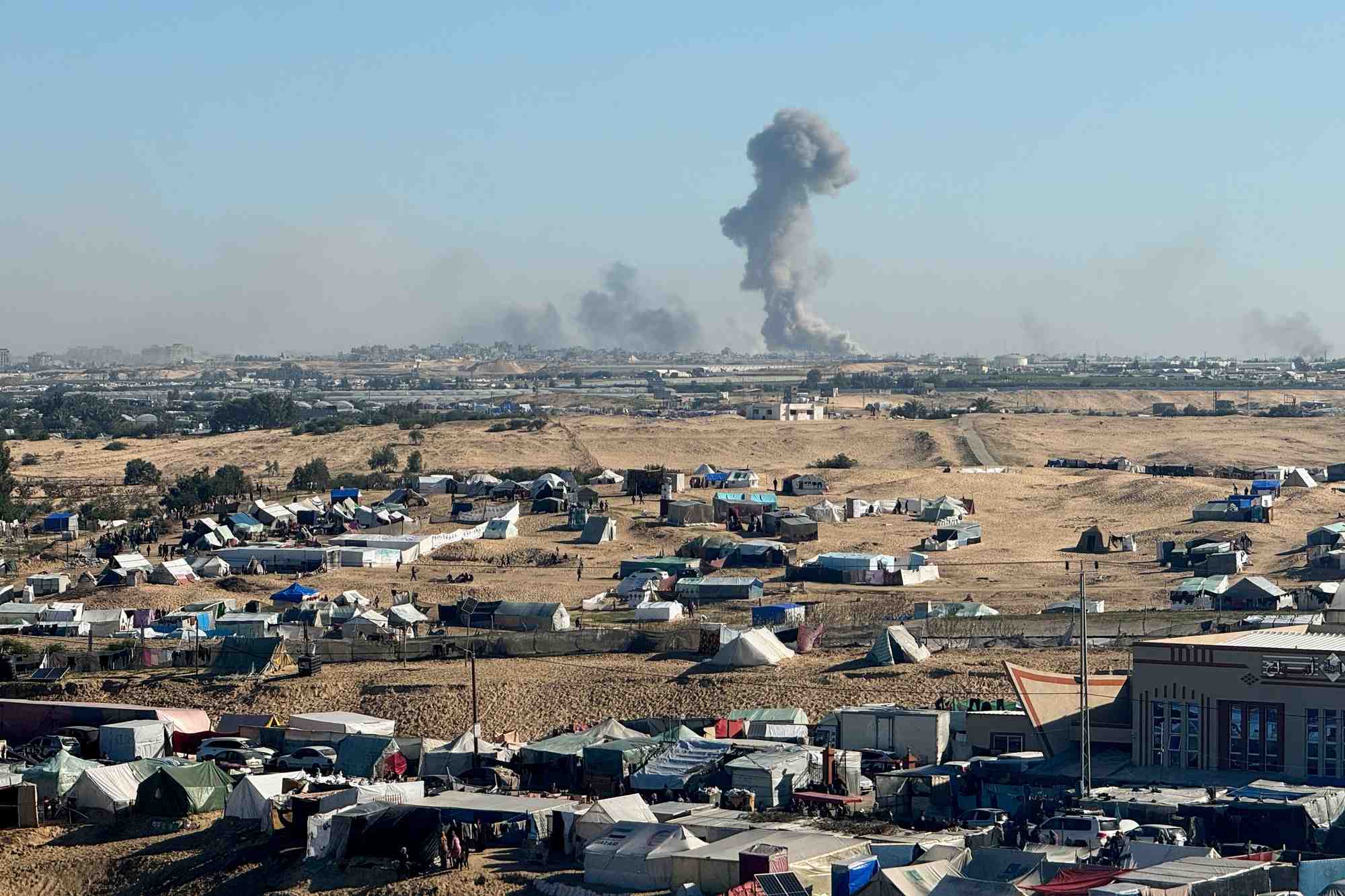 Operation terrestre israelienne a khan younis, dans le sud de la bande de gaza