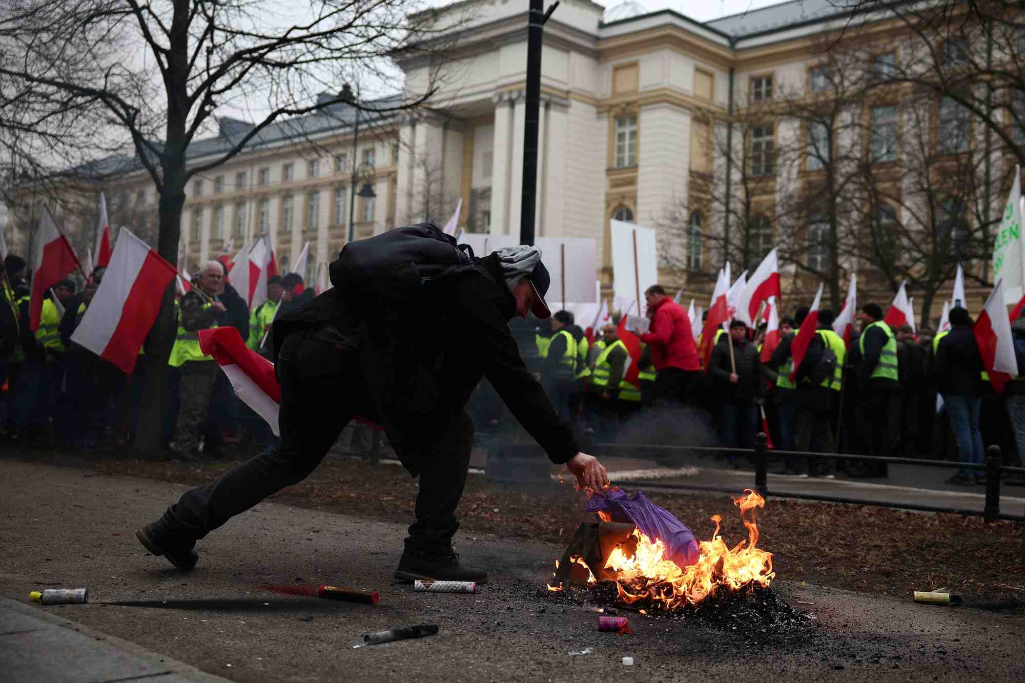 Des agriculteurs polonais manifestent a varsovie