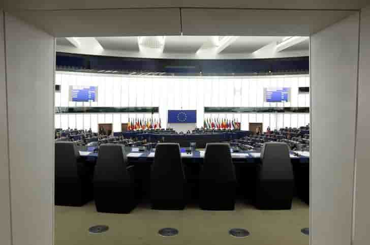 Les eurodeputes approuvent une nouvelle directive sur l’evasion fiscale