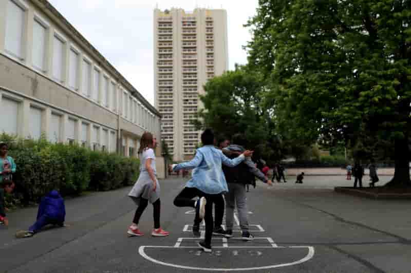 La france va signer une circulaire sur les enfants nes d'une gpa