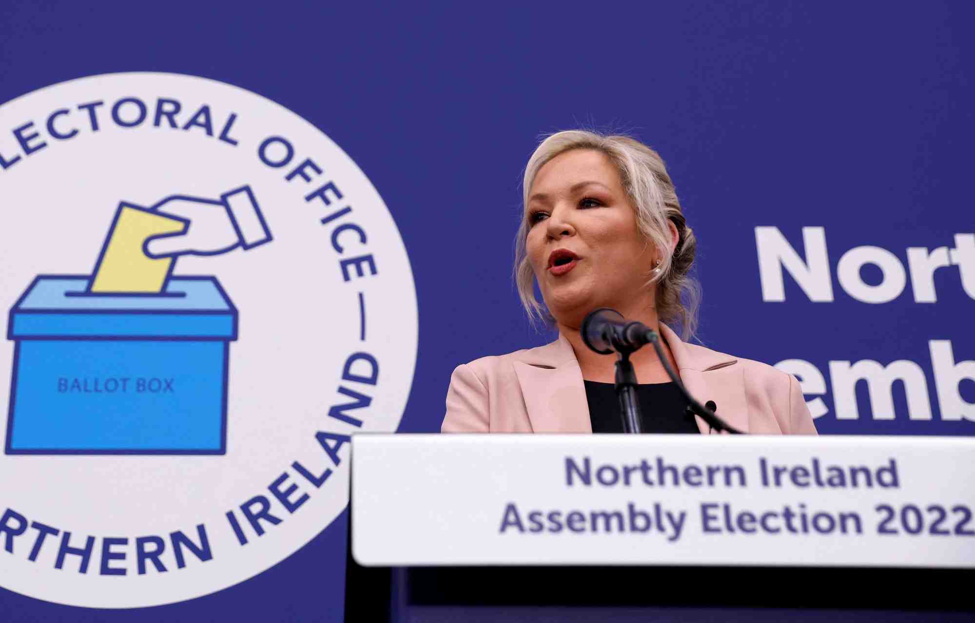 Victorieux, le sinn fein promet une ere nouvelle en irlande du nord