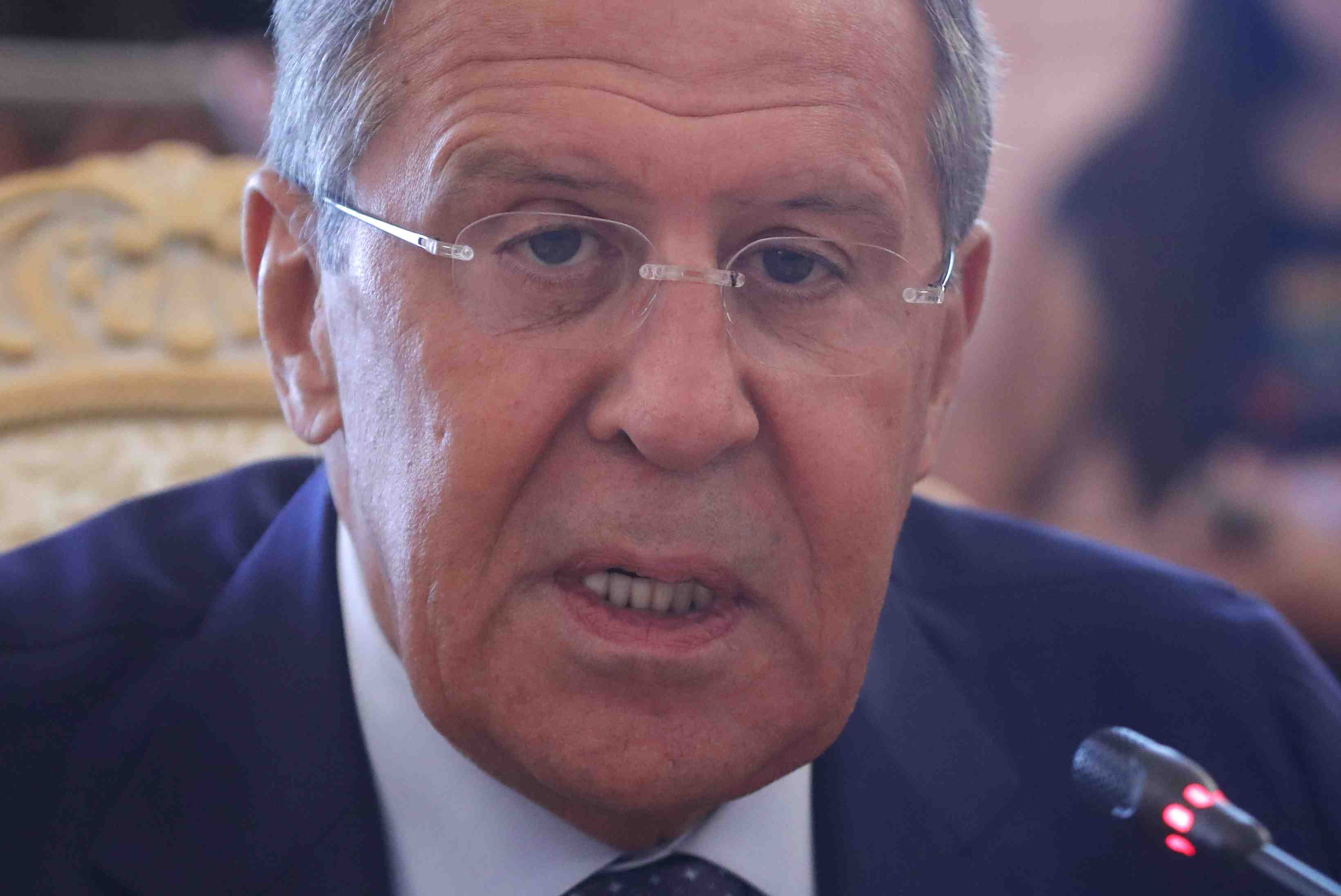 Les usa demandent a moscou de fermer des missions diplomatiques