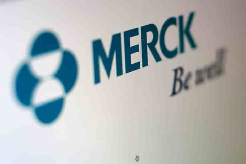 May presente un plan industriel pour l'apres-brexit, avec merck en investisseur