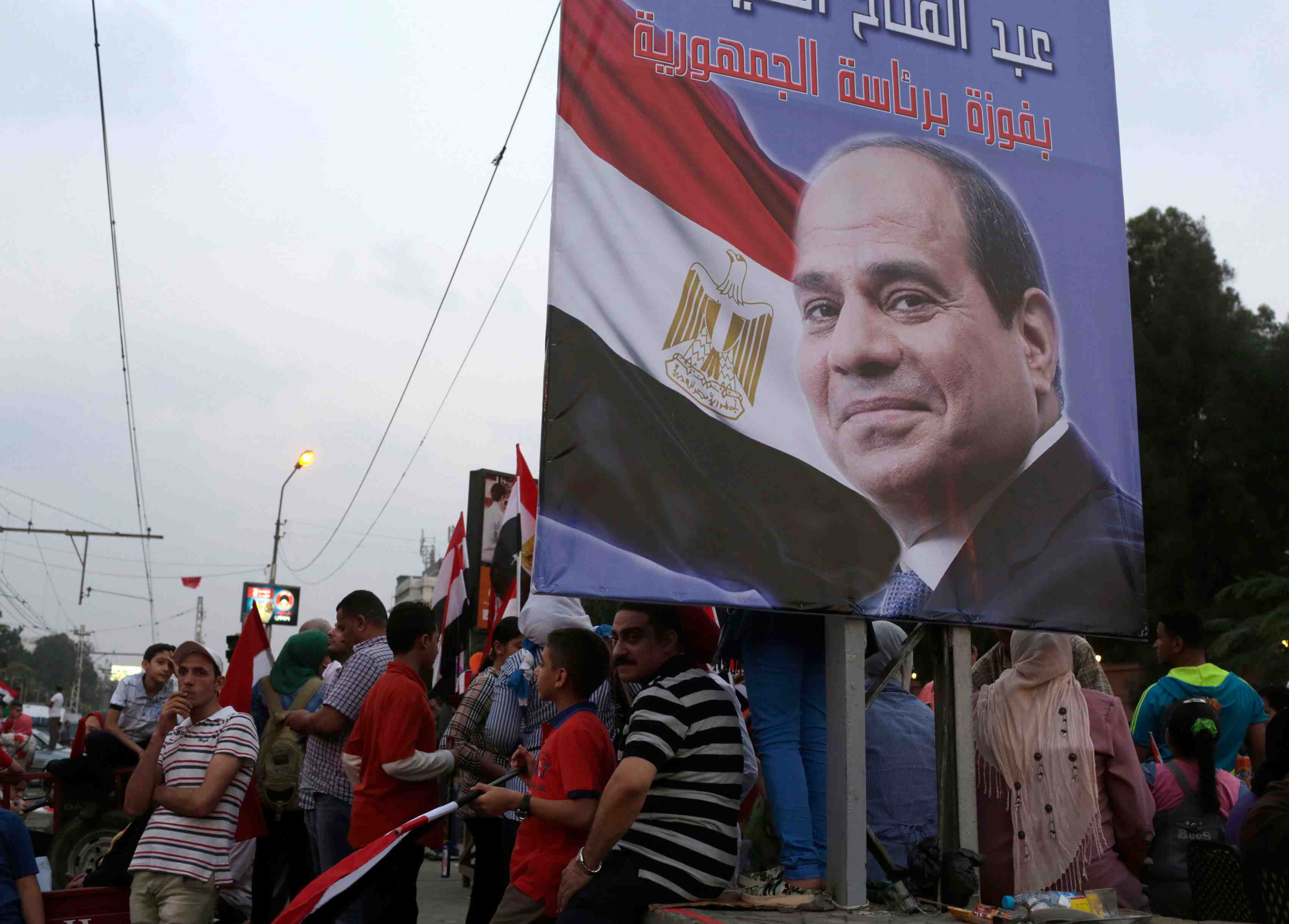 Egypte: l'assemblee approuve le projet de reforme constitutionnelle