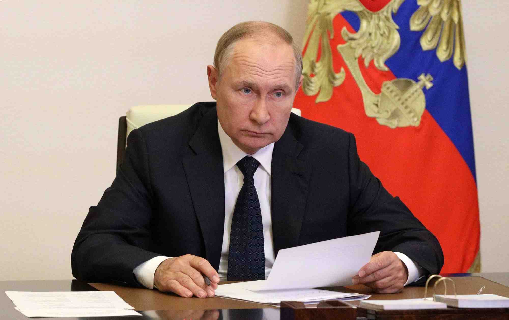 Poutine signe un decret pour augmenter les effectifs de l'armee russe