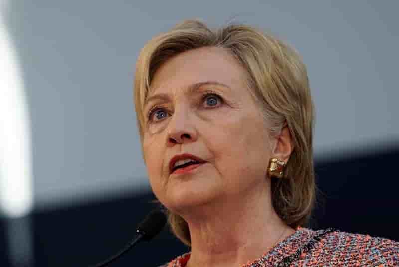 Le fbi ne recommande pas de poursuites contre clinton dans l'affaire des courriels