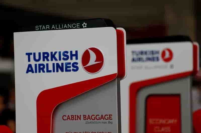 Plus de 200 employes de turkish airlines licencies apres le putsch manque