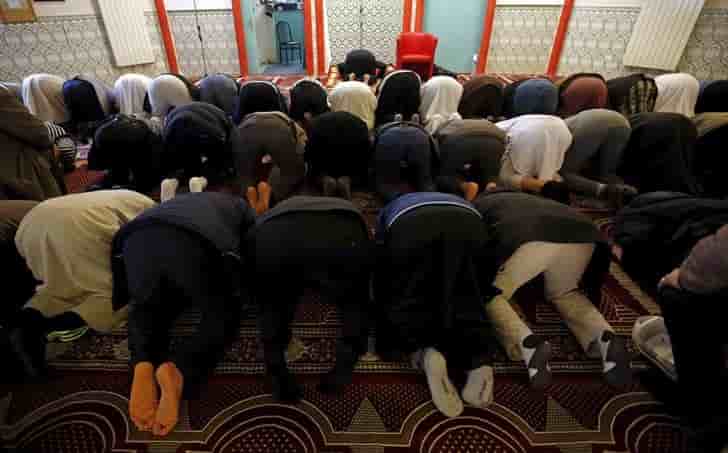 La france cherche a mieux former les imams