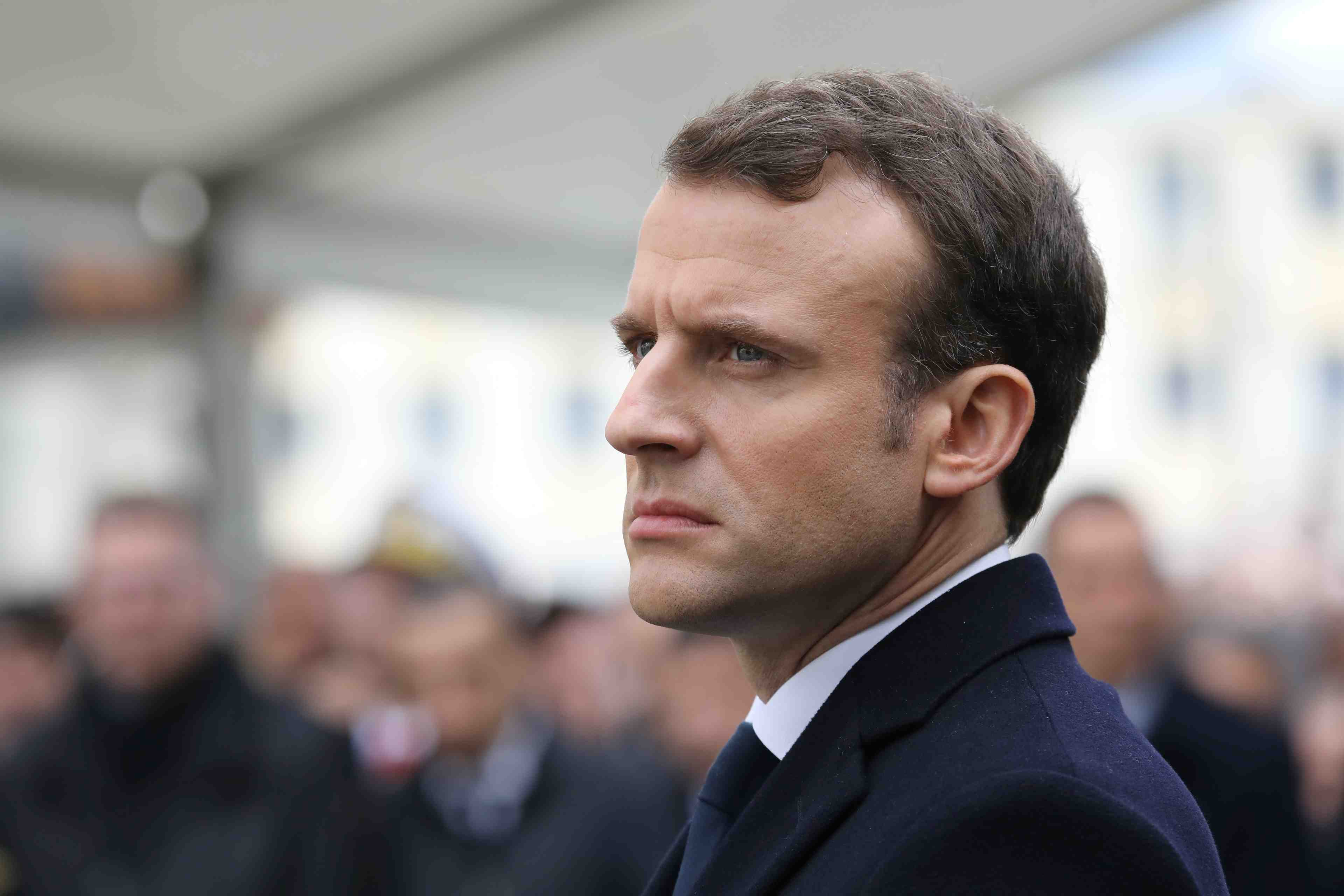 Macron veut preserver les equilibres dans renault-nissan