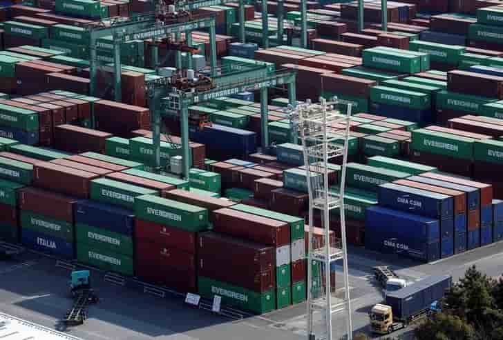 L'excedent commercial augmente plus que prevu dans la zone euro