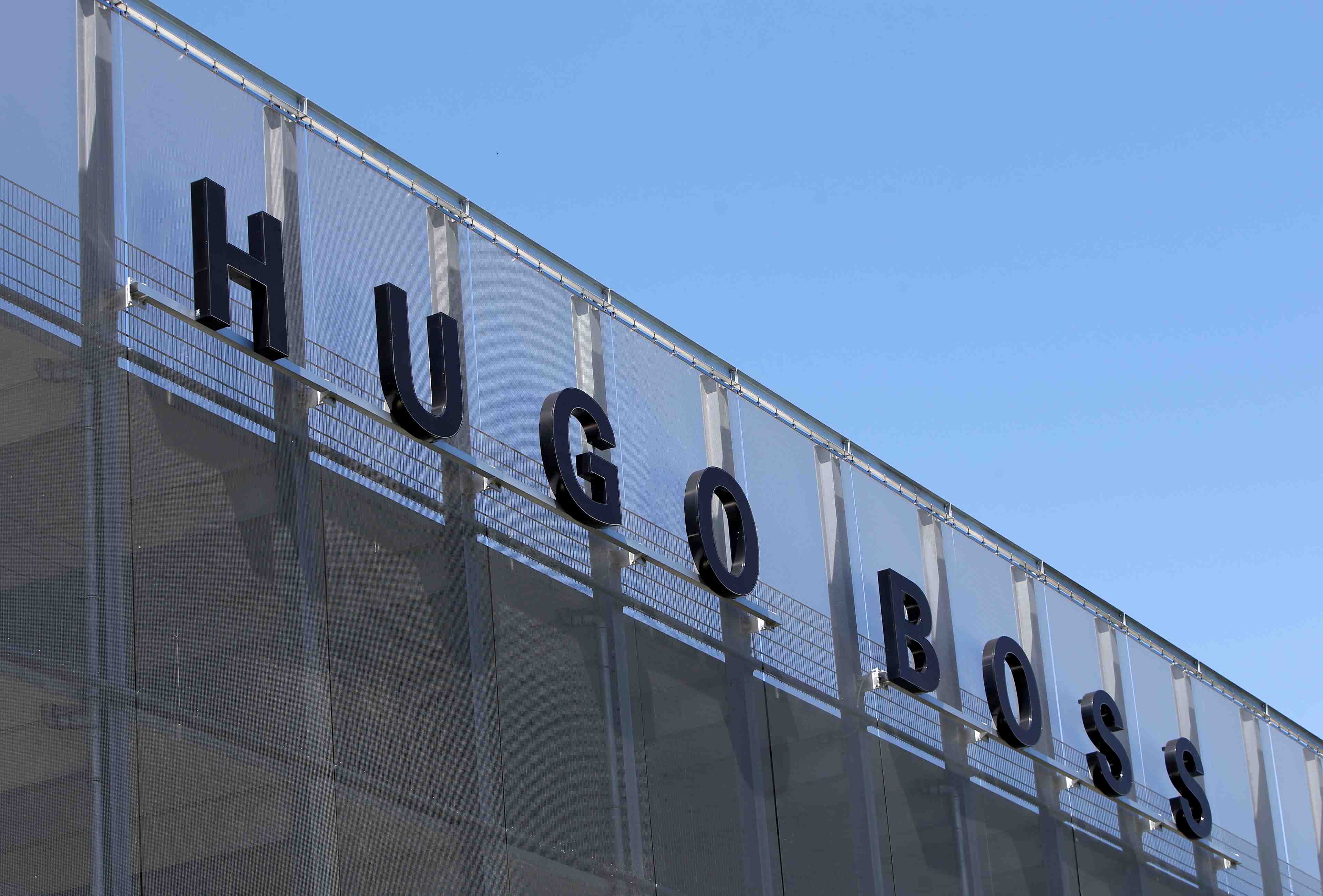 Hugo boss rate le consensus au 3e trimestre, confiant pour le 4e trimestre