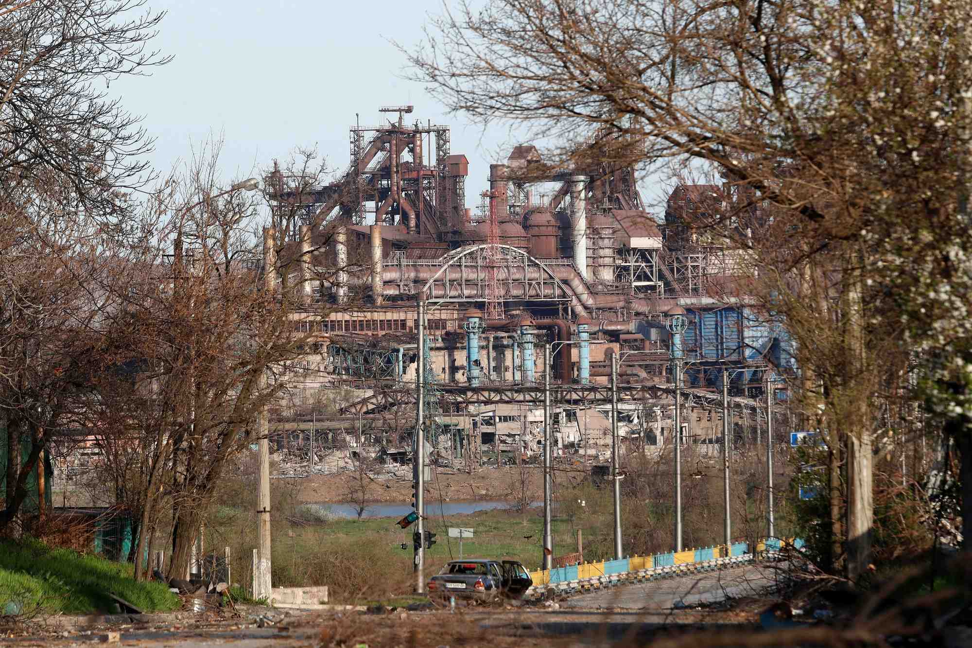 Poursuite des bombardements sur l'usine azovstal de marioupol, dit un responsable local