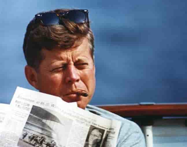 Donald trump publie une partie des documents sur la mort de jfk