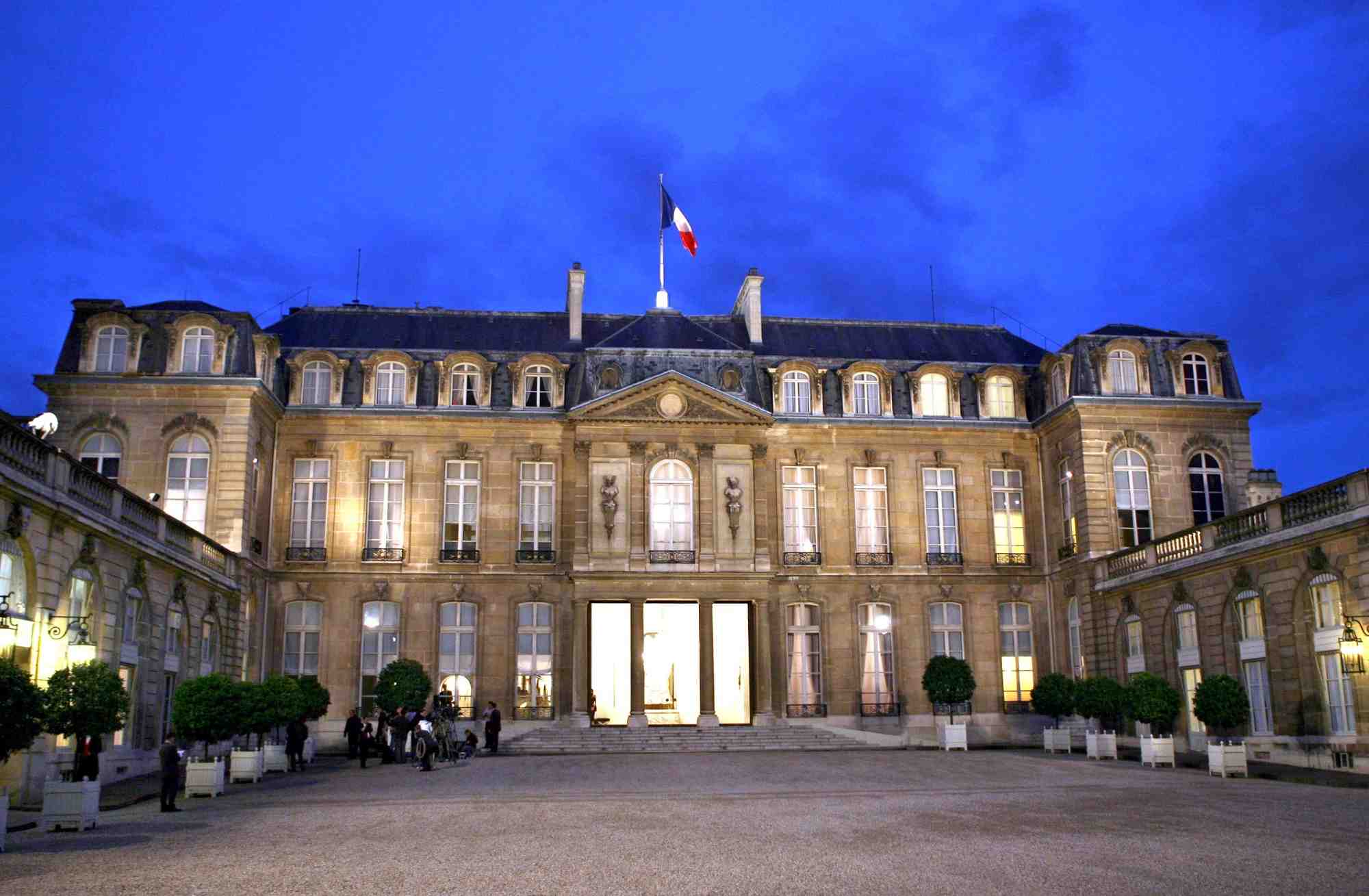 Le proces des sondages de l'elysee s'ouvre dans l'ombre de nicolas sarkozy