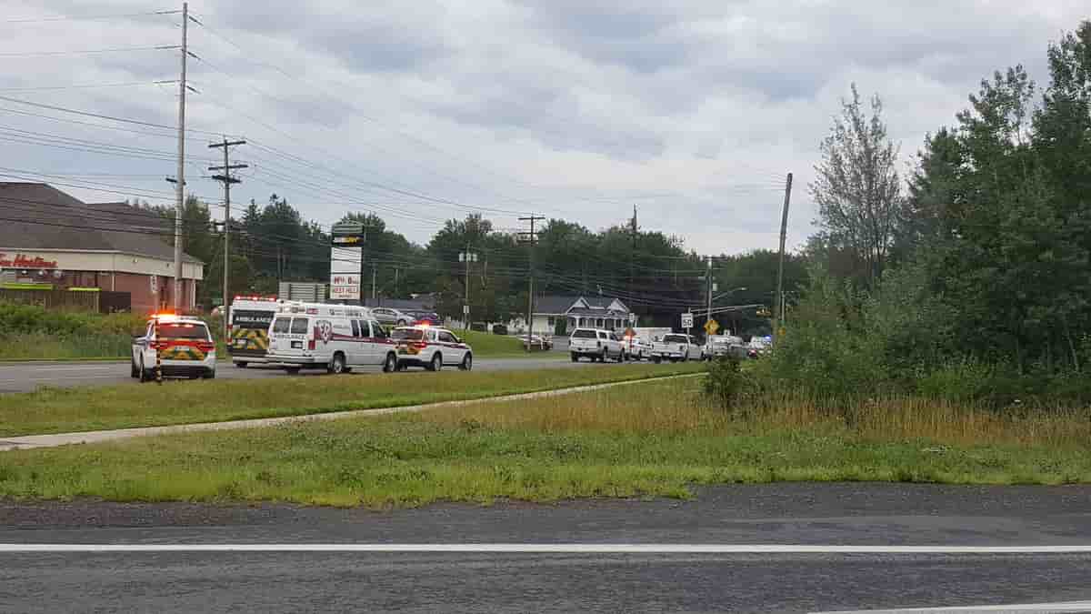 Fusillade en cours dans l'est du canada, au moins quatre morts
