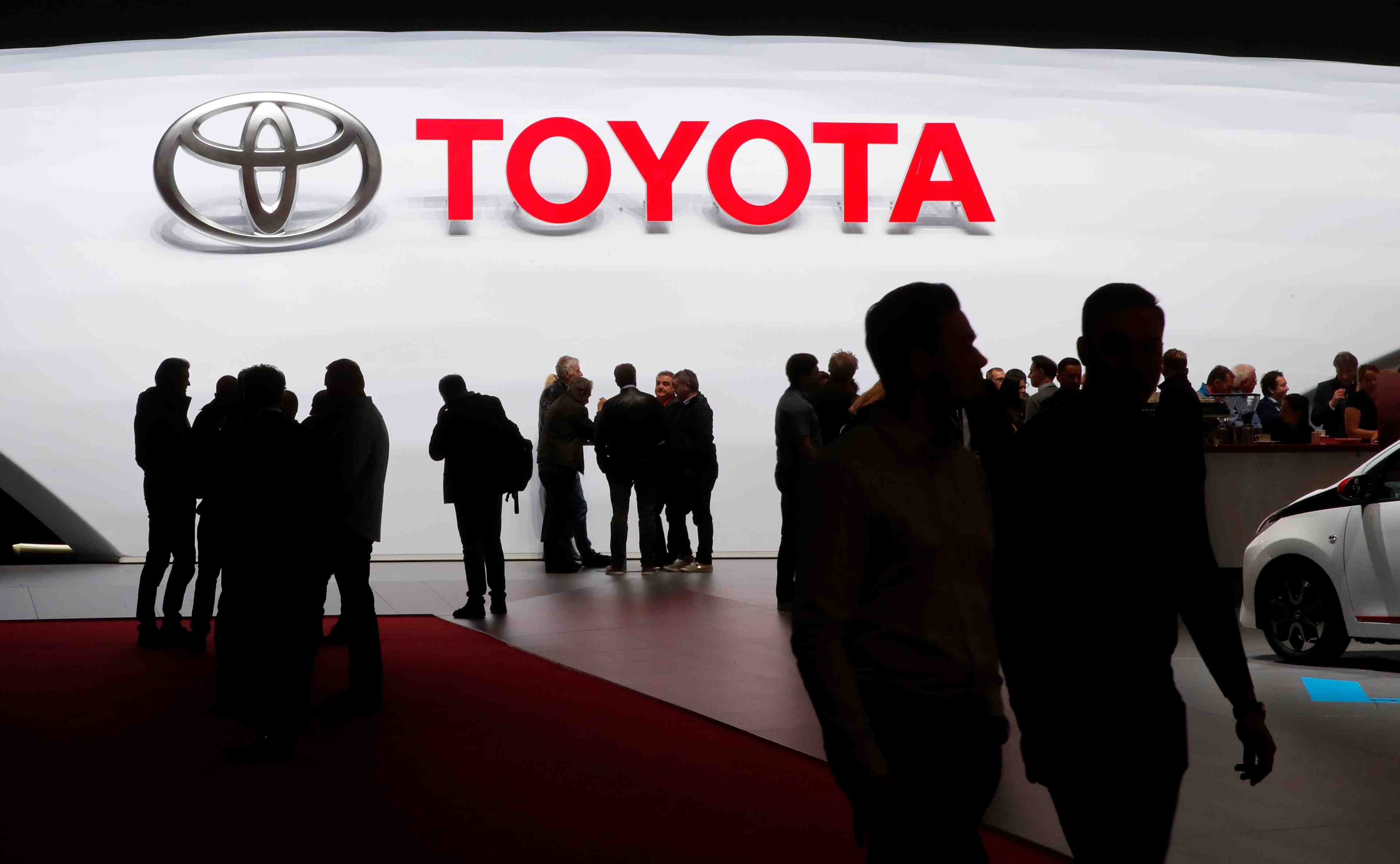 Toyota releve son objectif de benefice d'exploitation
