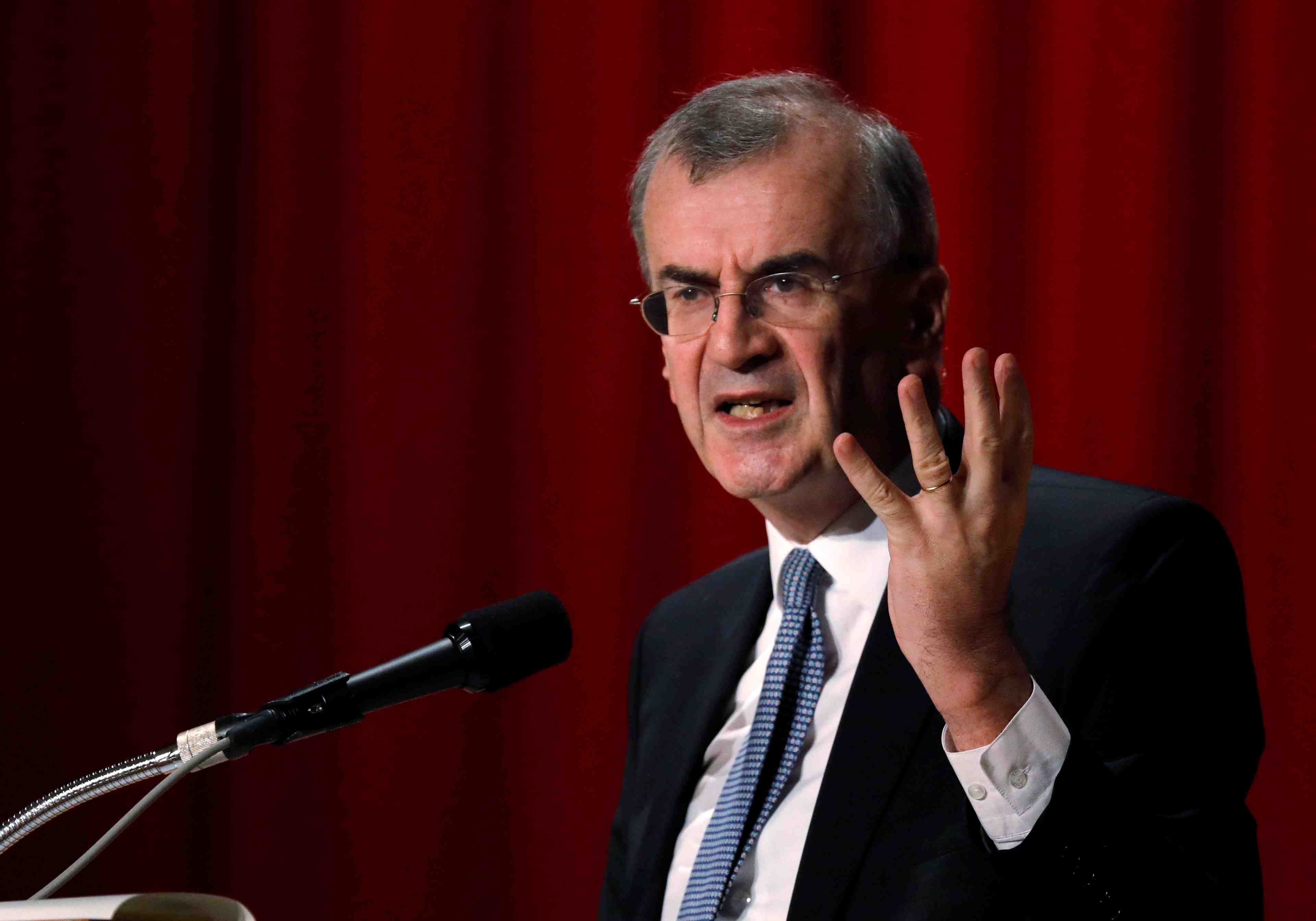 La bce doit garder ses options ouvertes, selon villeroy
