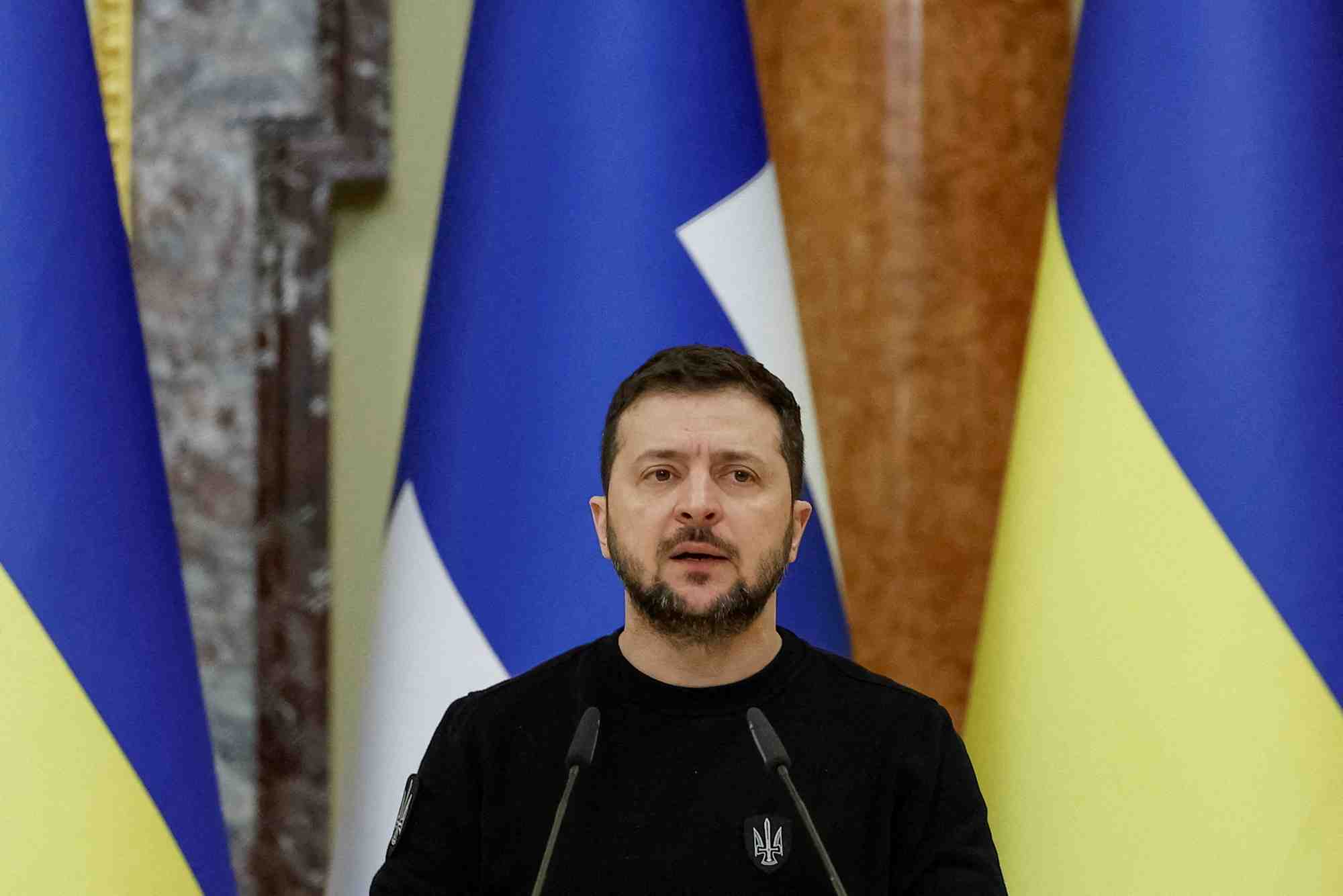 Le president ukrainien zelenskiy participe a un point de presse conjoint avec le president finlandais niinisto a kiev