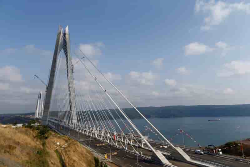 Un nouveau pont suspendu sur le bosphore
