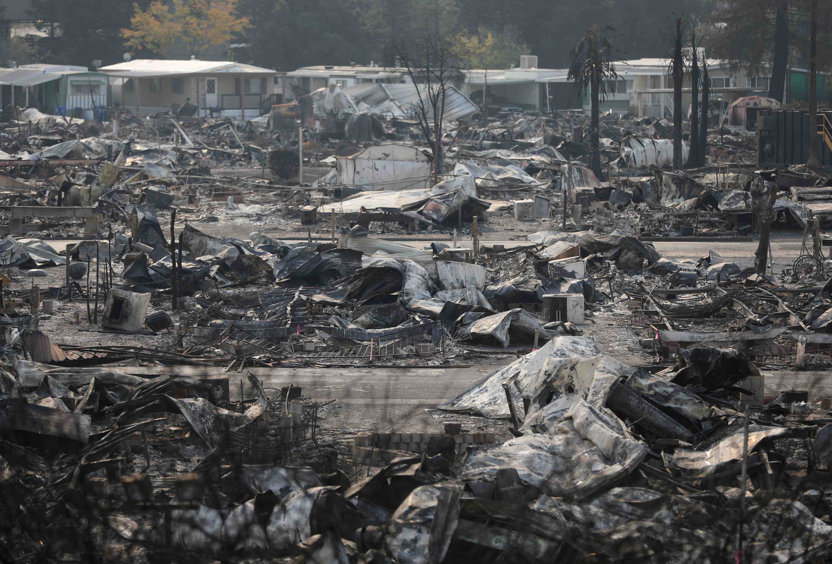 Les incendies en californie en voie d'etre maitrises, 41 morts