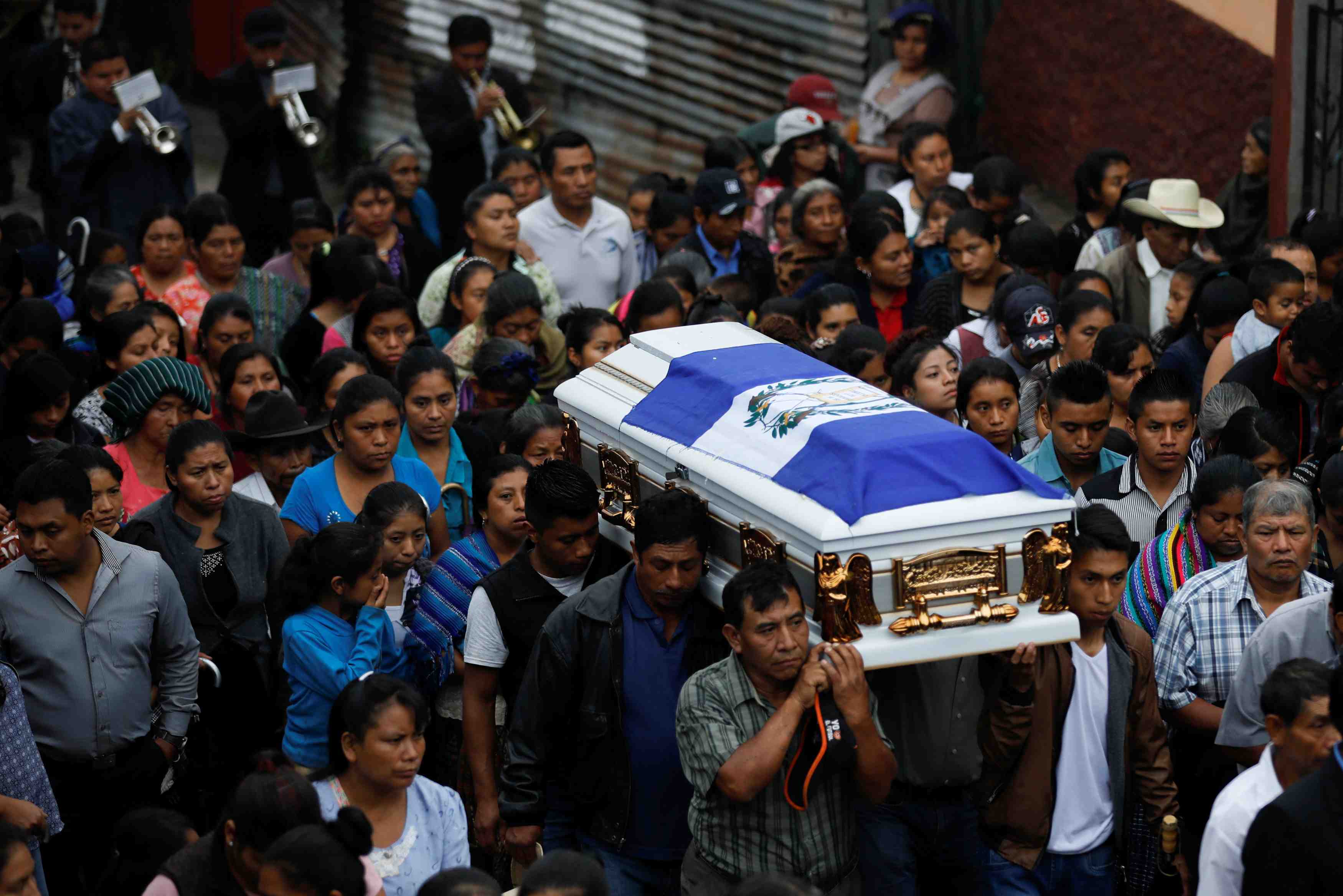 Eruption volcanique au guatemala: le bilan s'alourdit a 99 morts